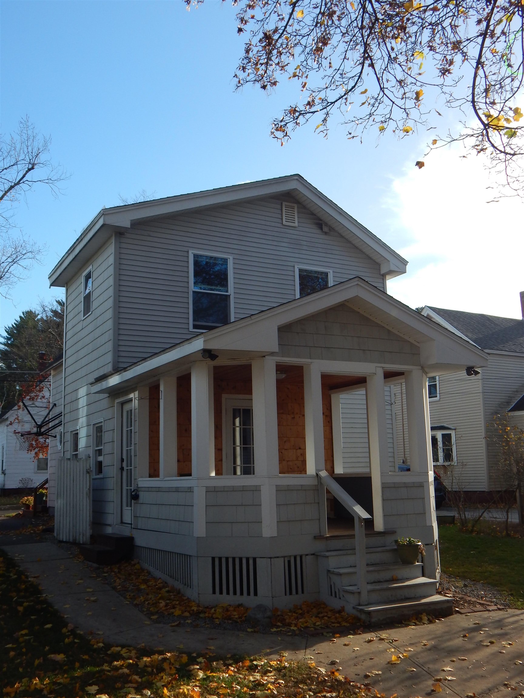 32 Stone St, Concord, NH 03301