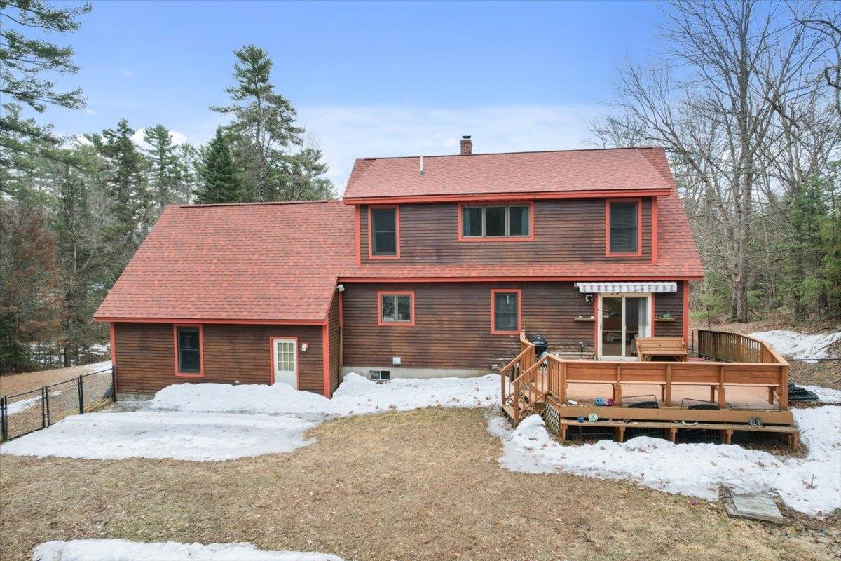 99 Whitefield Rd, Bethlehem, NH 03574
