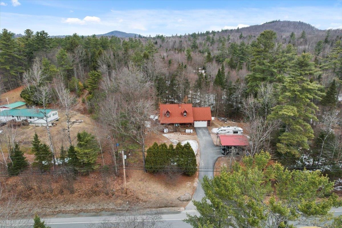 99 Whitefield Rd, Bethlehem, NH 03574