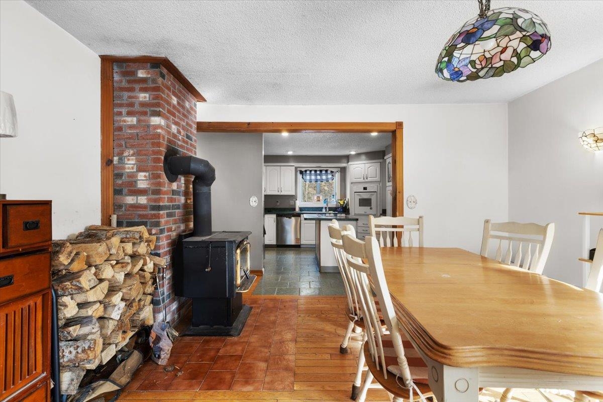 99 Whitefield Rd, Bethlehem, NH 03574