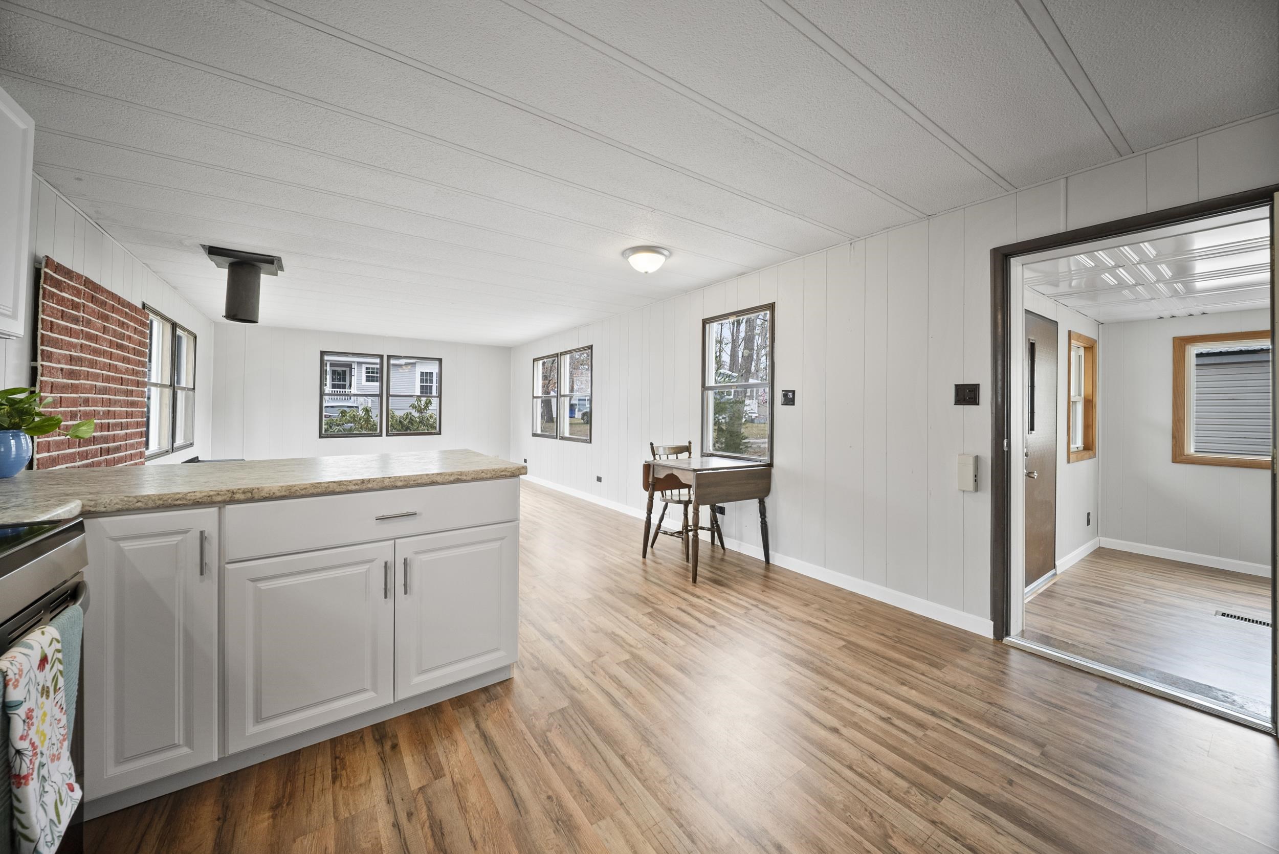 802 Nottingham Dr, Exeter, NH 03833