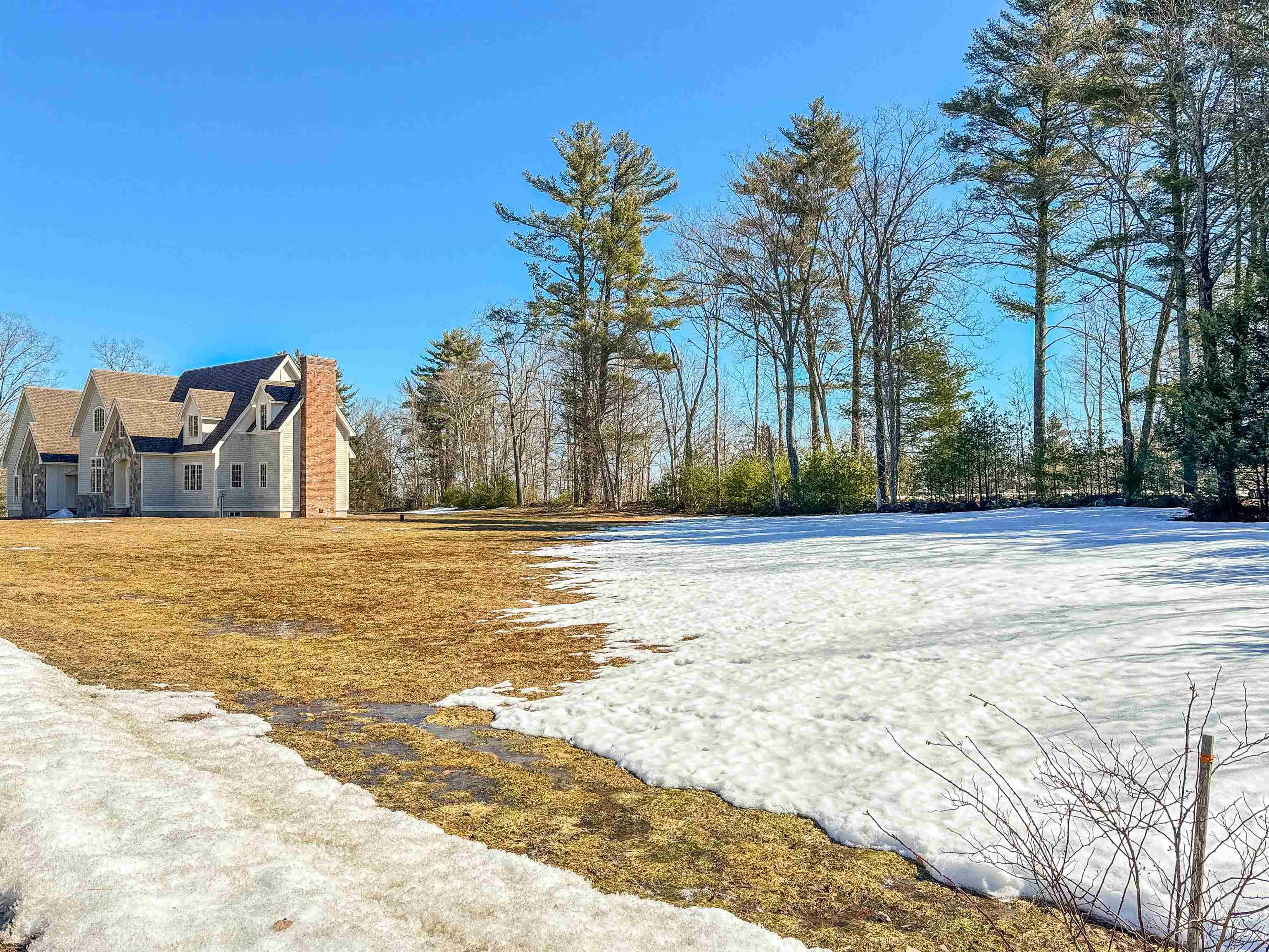 5 Liberty Ln, Barrington, NH 03825