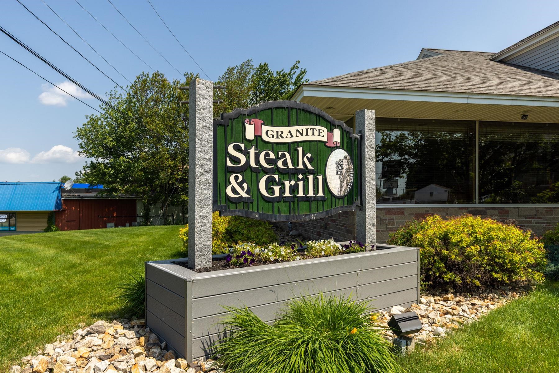 11 Farmington Rd, Rochester, NH 03867