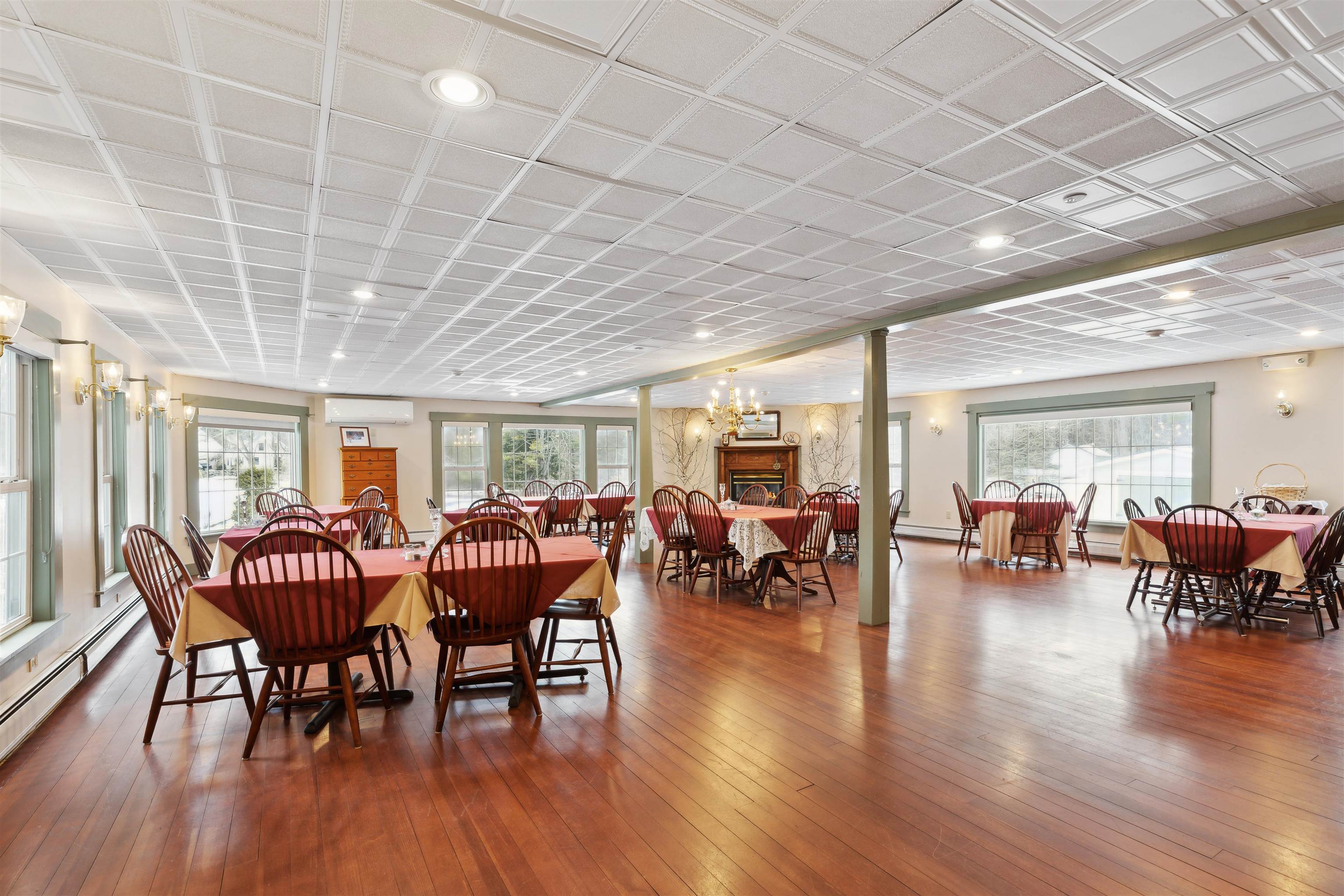 67 Pleasant View Rd, Bradford, NH 03221