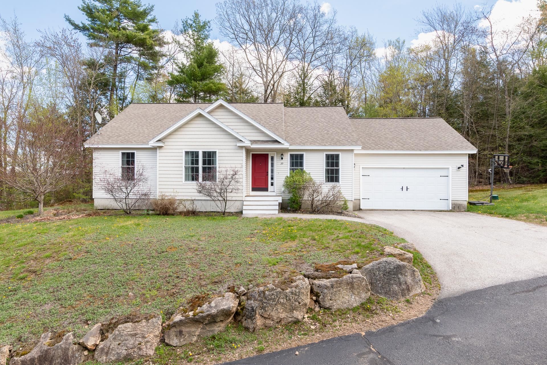 39 Sterling Drive — photo 1