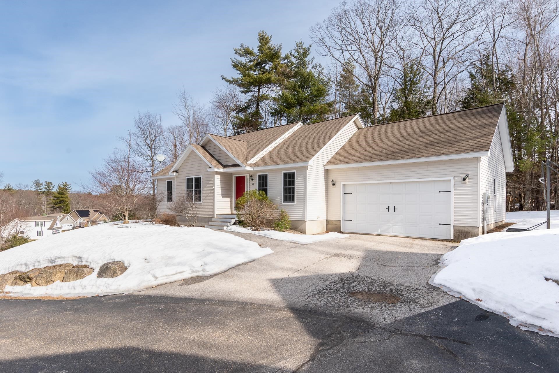 39 Sterling Drive — photo 2