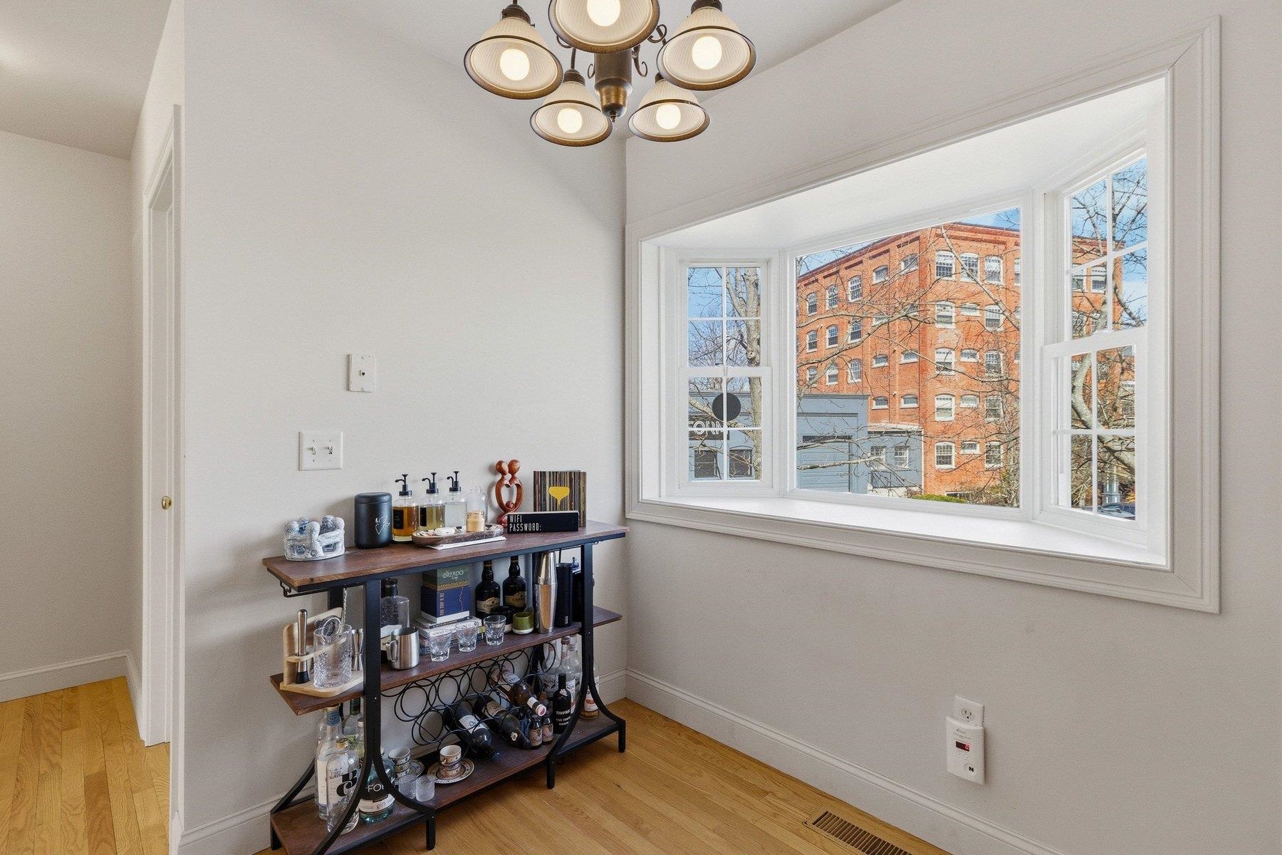 1039 Islington St, Portsmouth, NH 03801