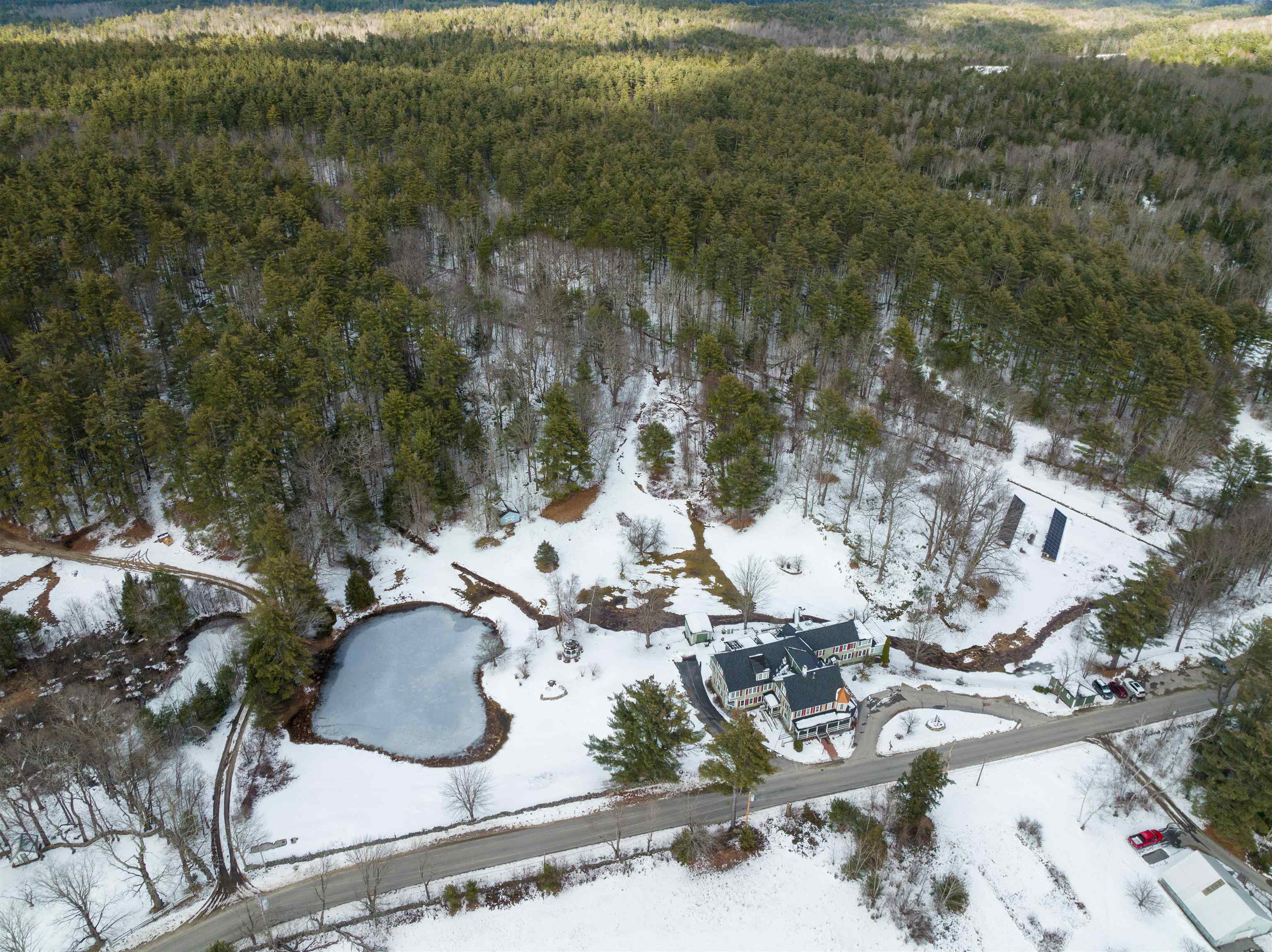 67 Pleasant View Rd, Bradford, NH 03221