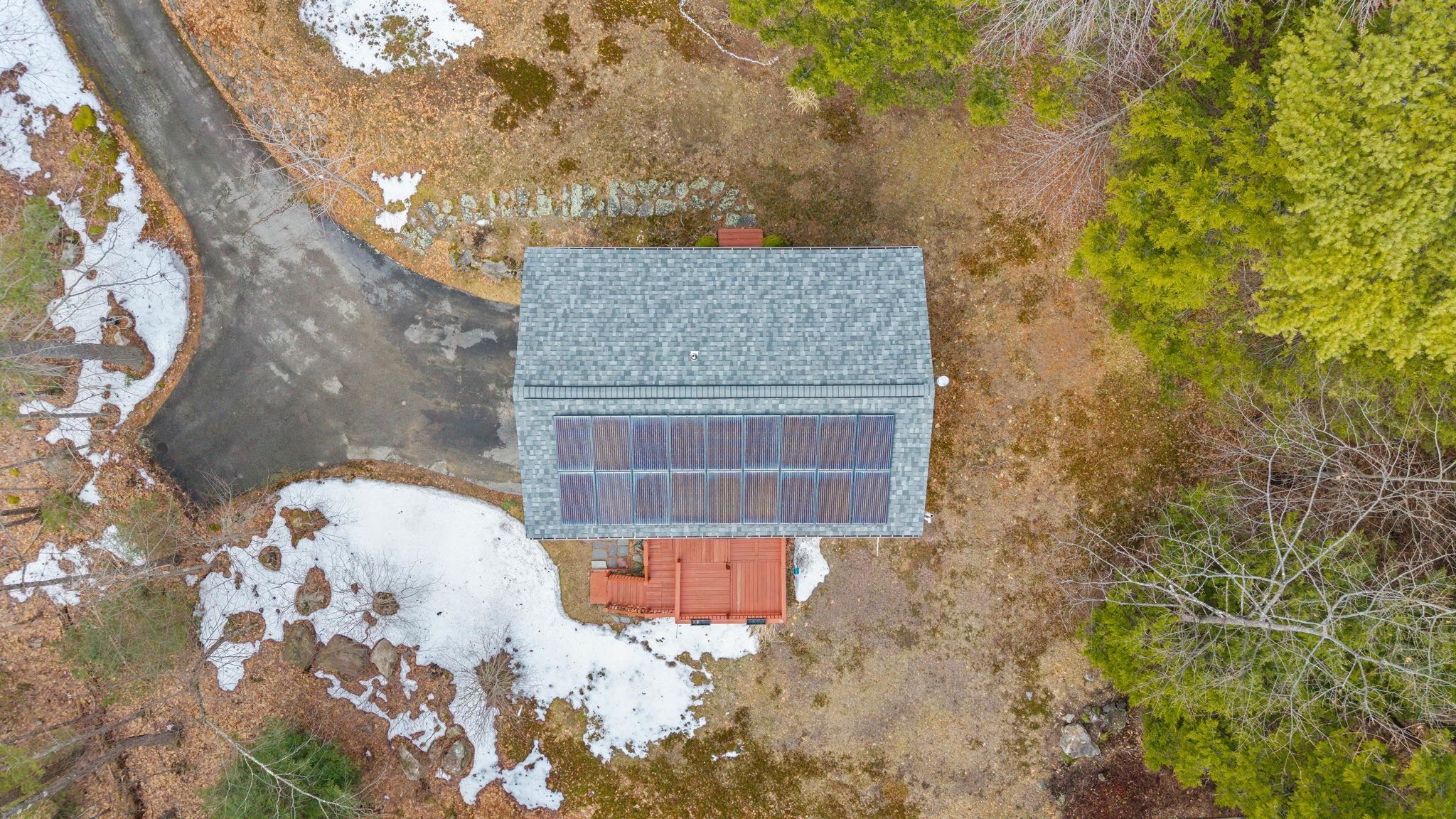 80 Horizon Ln, Candia, NH 03034