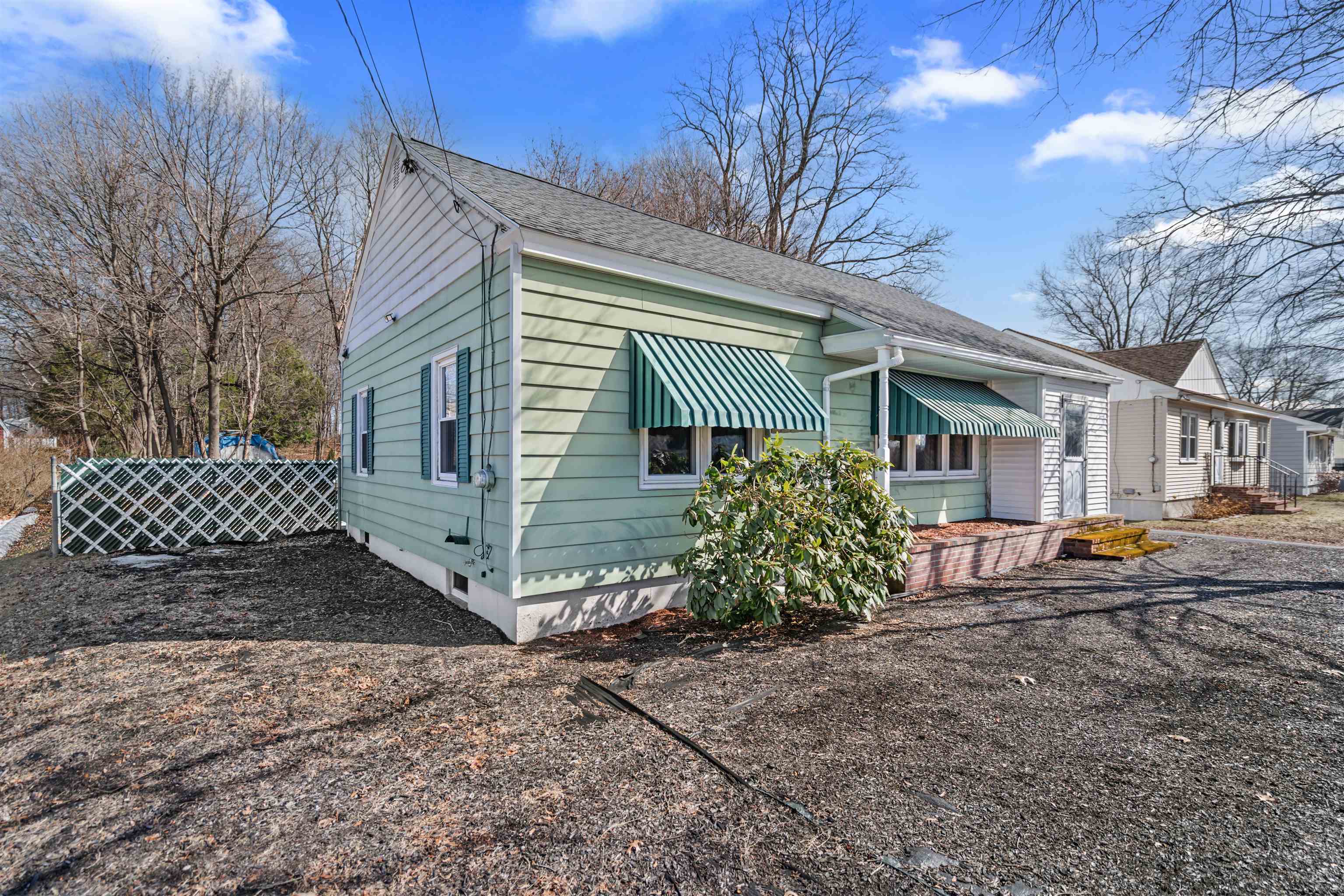 204 S Taylor St, Manchester, NH 03103