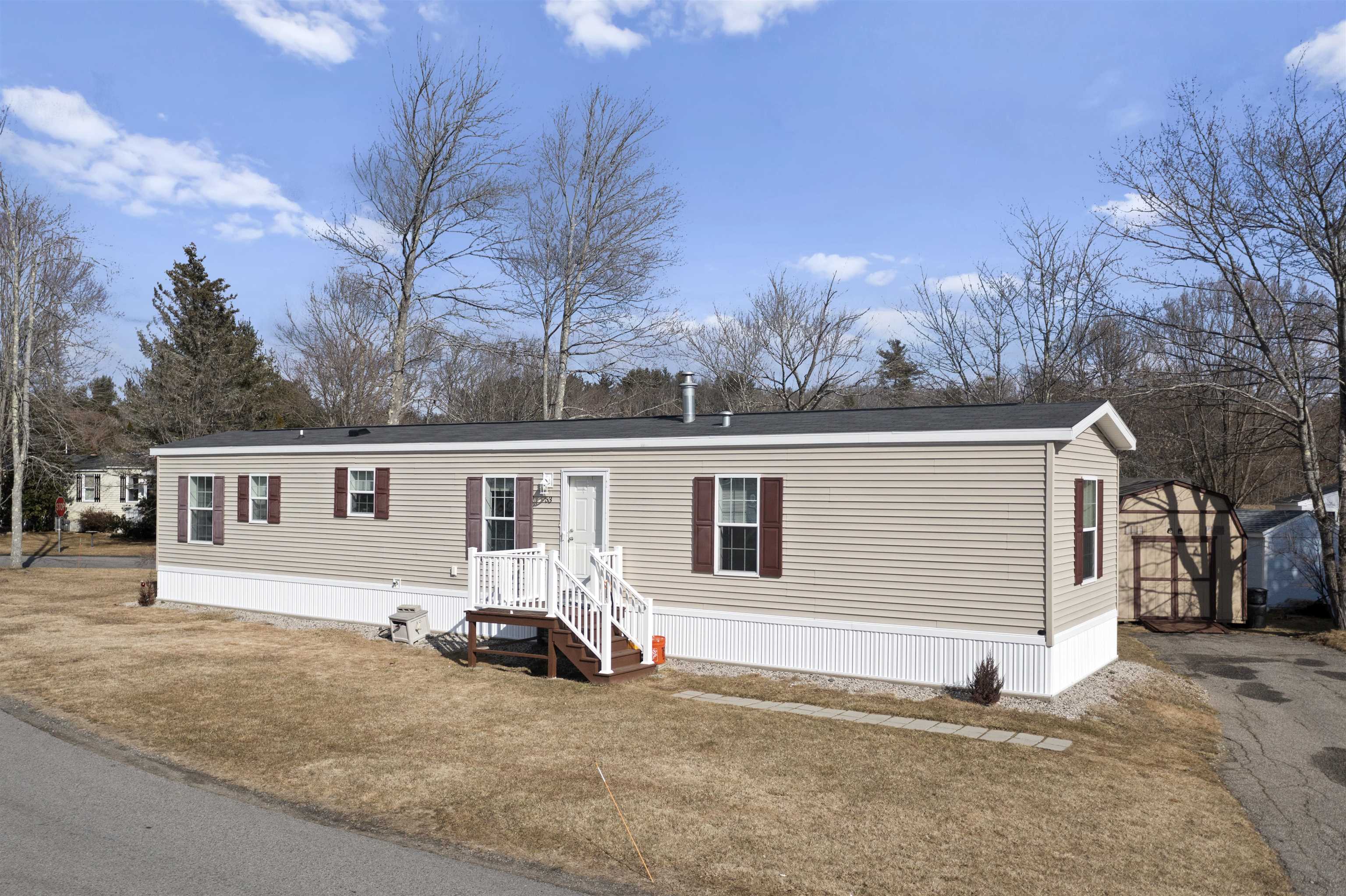 53 Seabreeze Dr, North Hampton, NH 03862