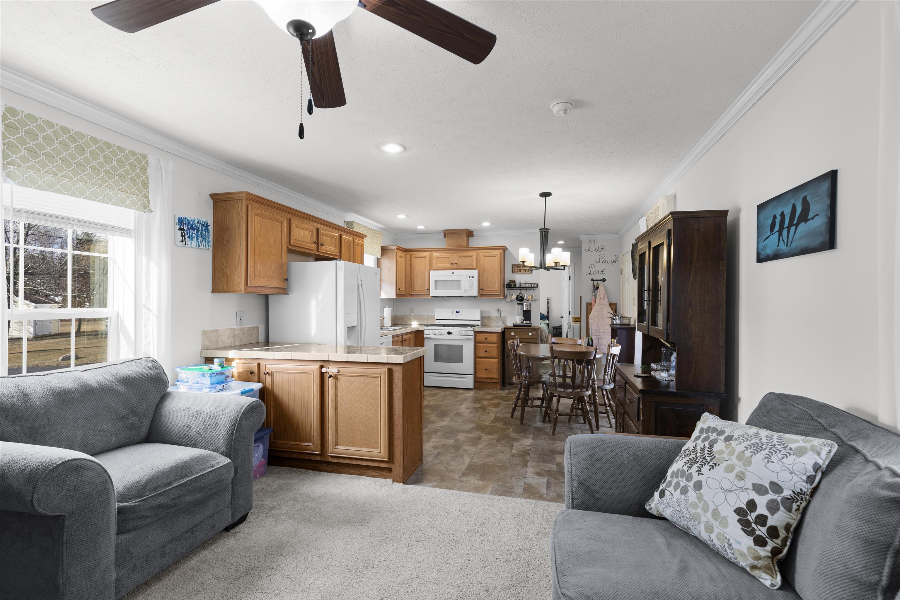 53 Seabreeze Dr, North Hampton, NH 03862