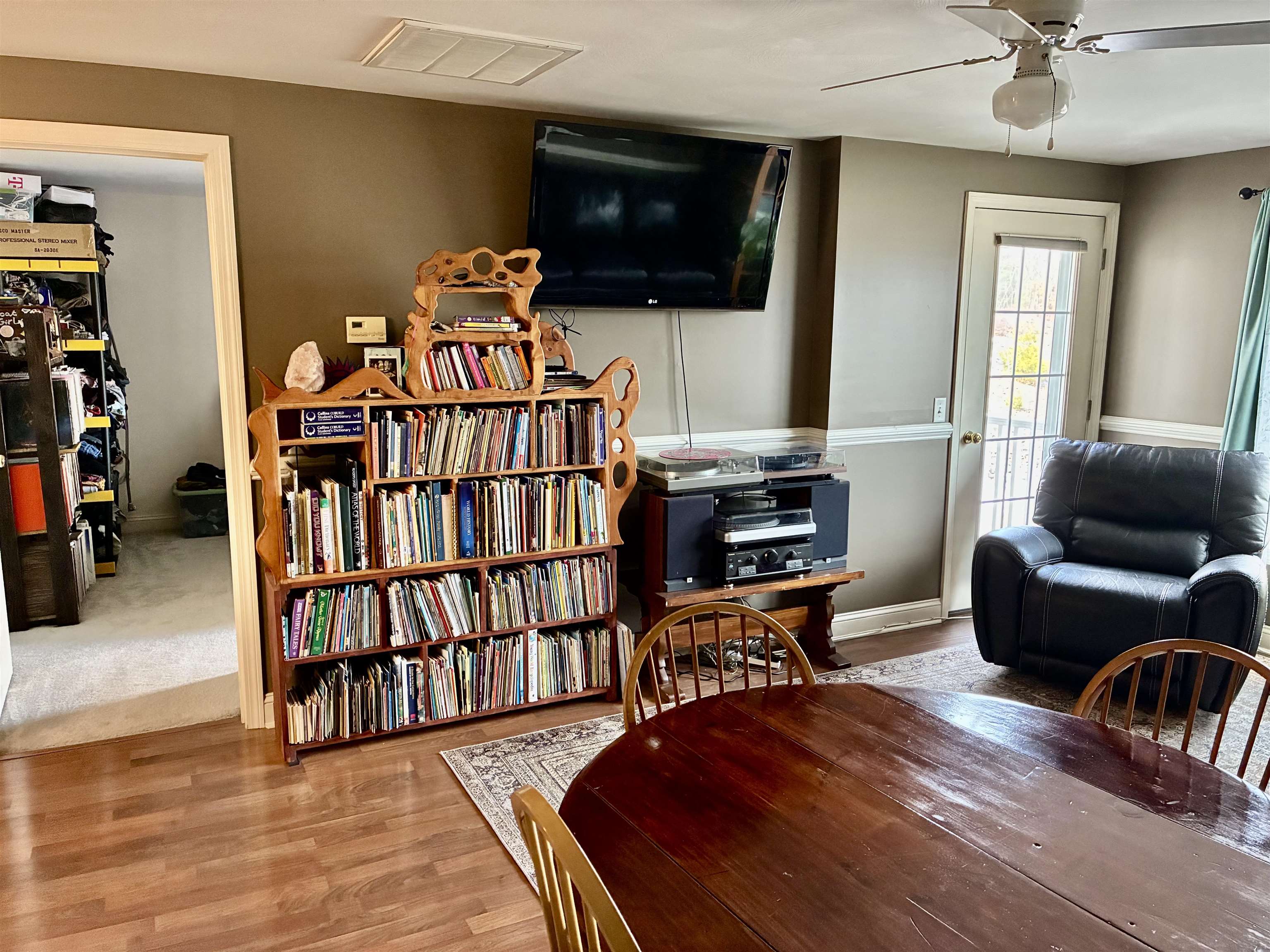 12 Vista Ridge Dr, Londonderry, NH 03053