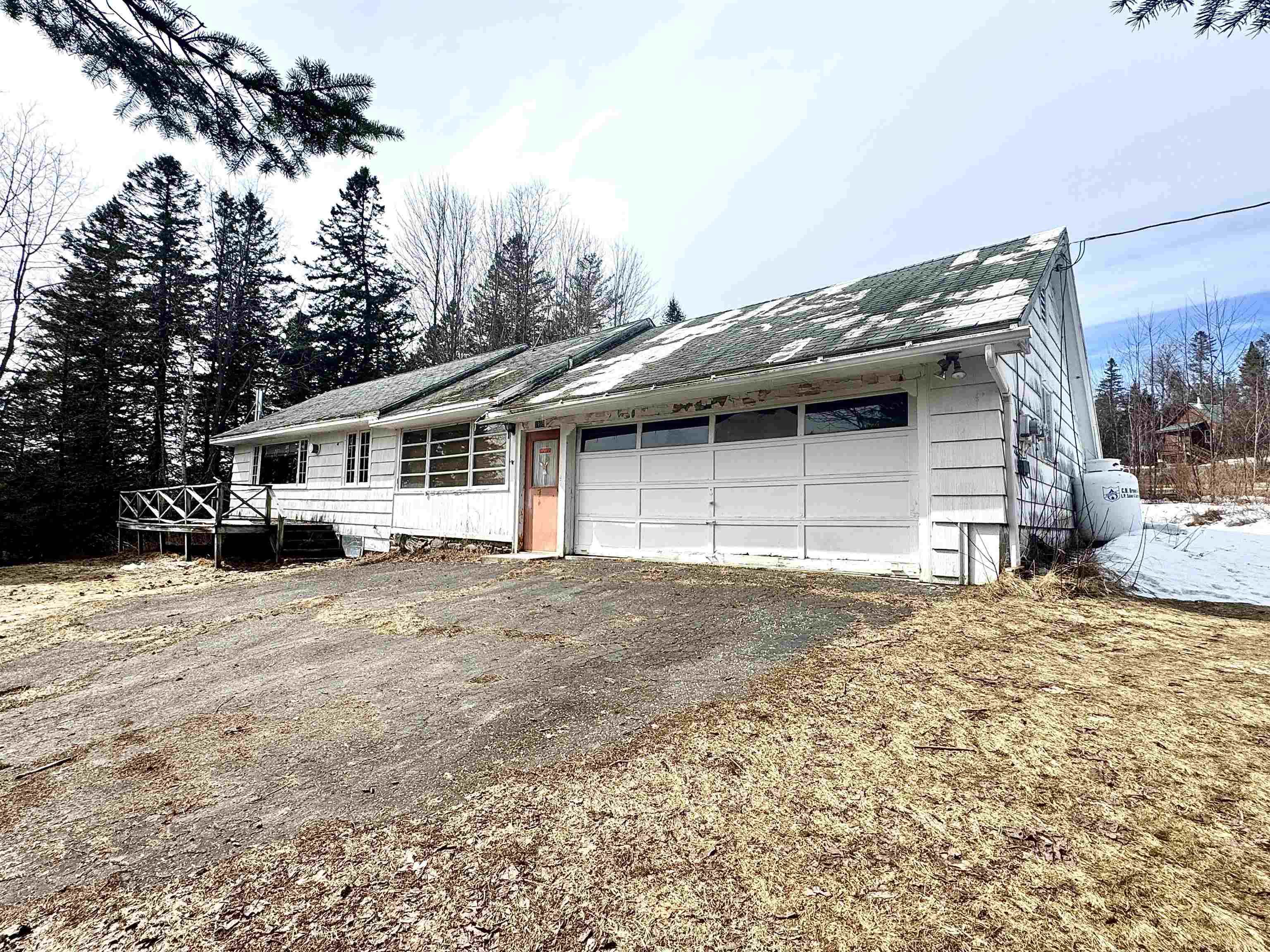 1999 North Main St, Pittsburg, NH 03592