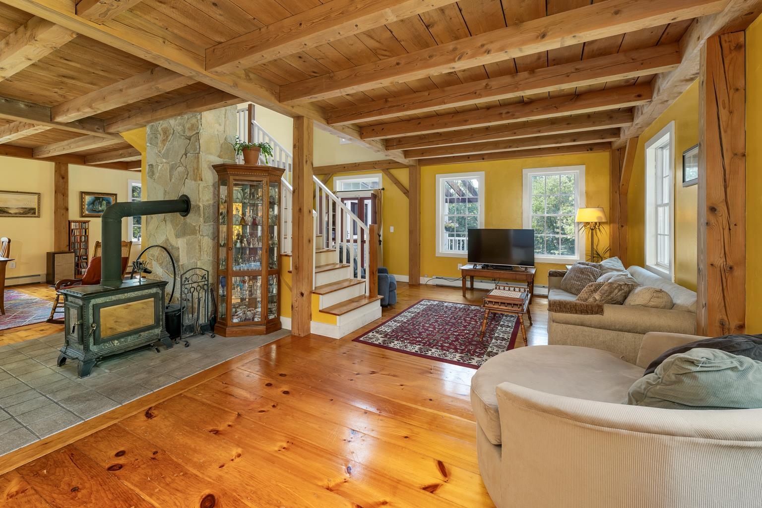 323 Governor Wentworth Hw, Tuftonboro, NH 03853