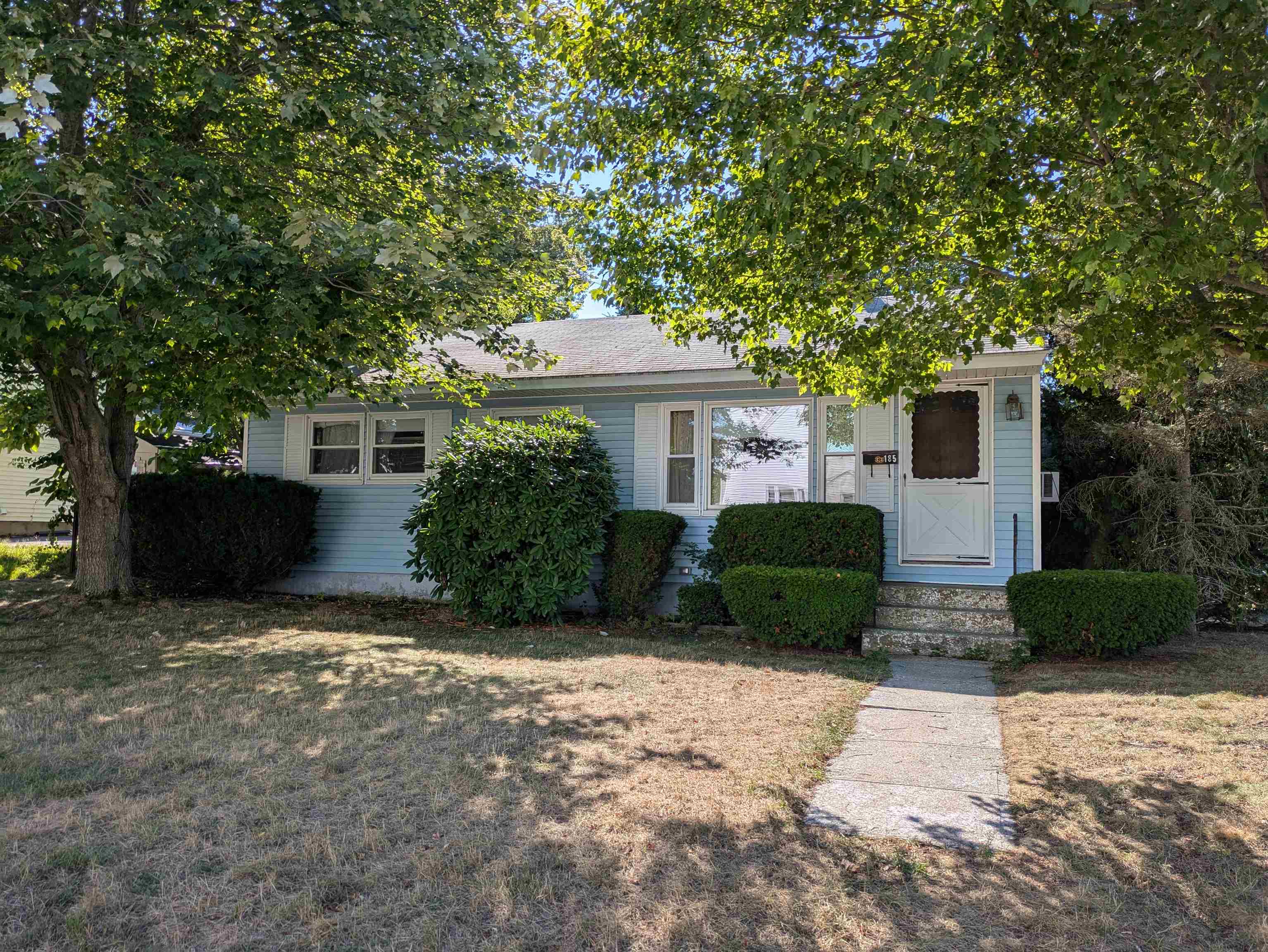 185 Cameron St, Manchester, NH 03103