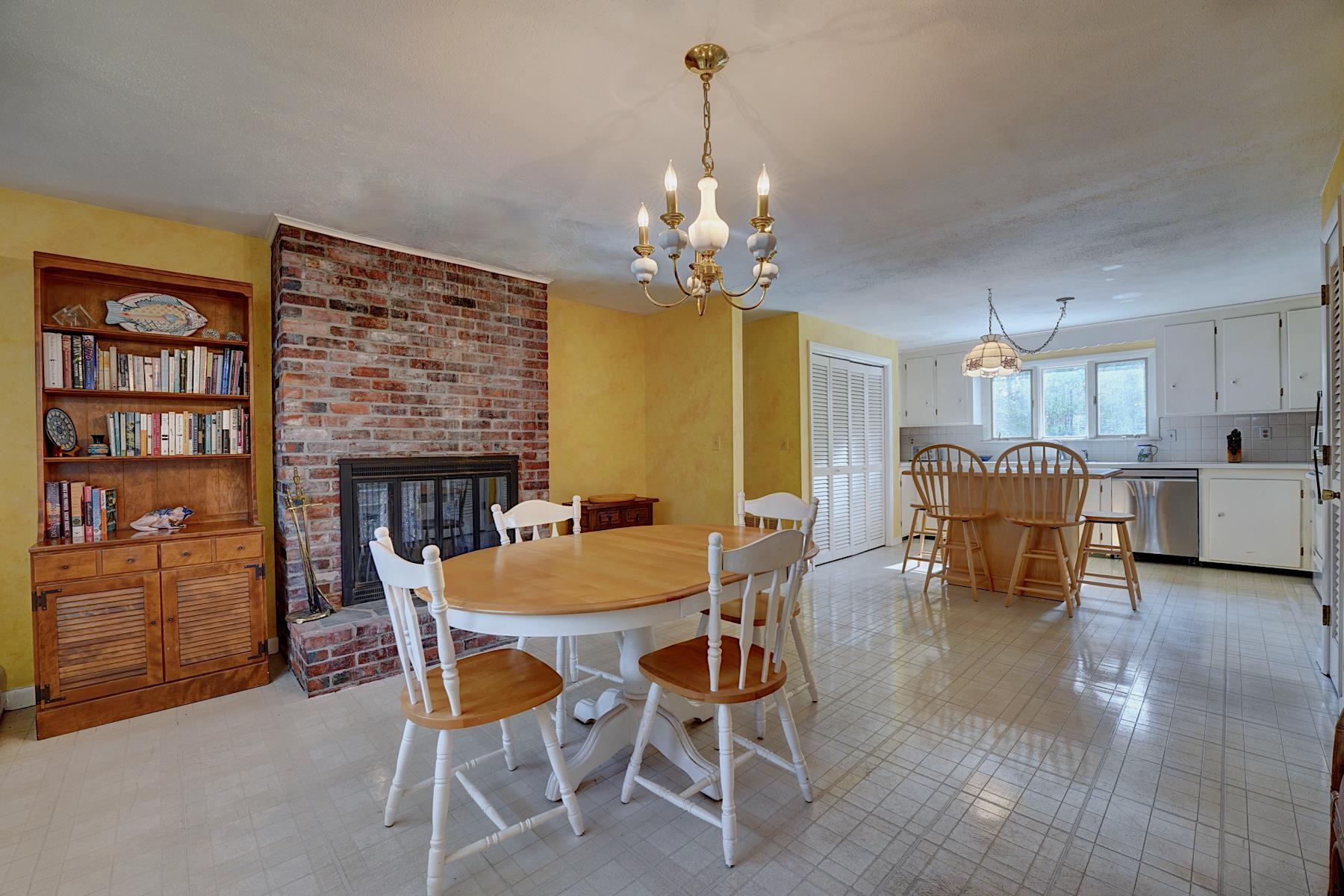 2 Willowbrook Ave, Rye, NH 03871