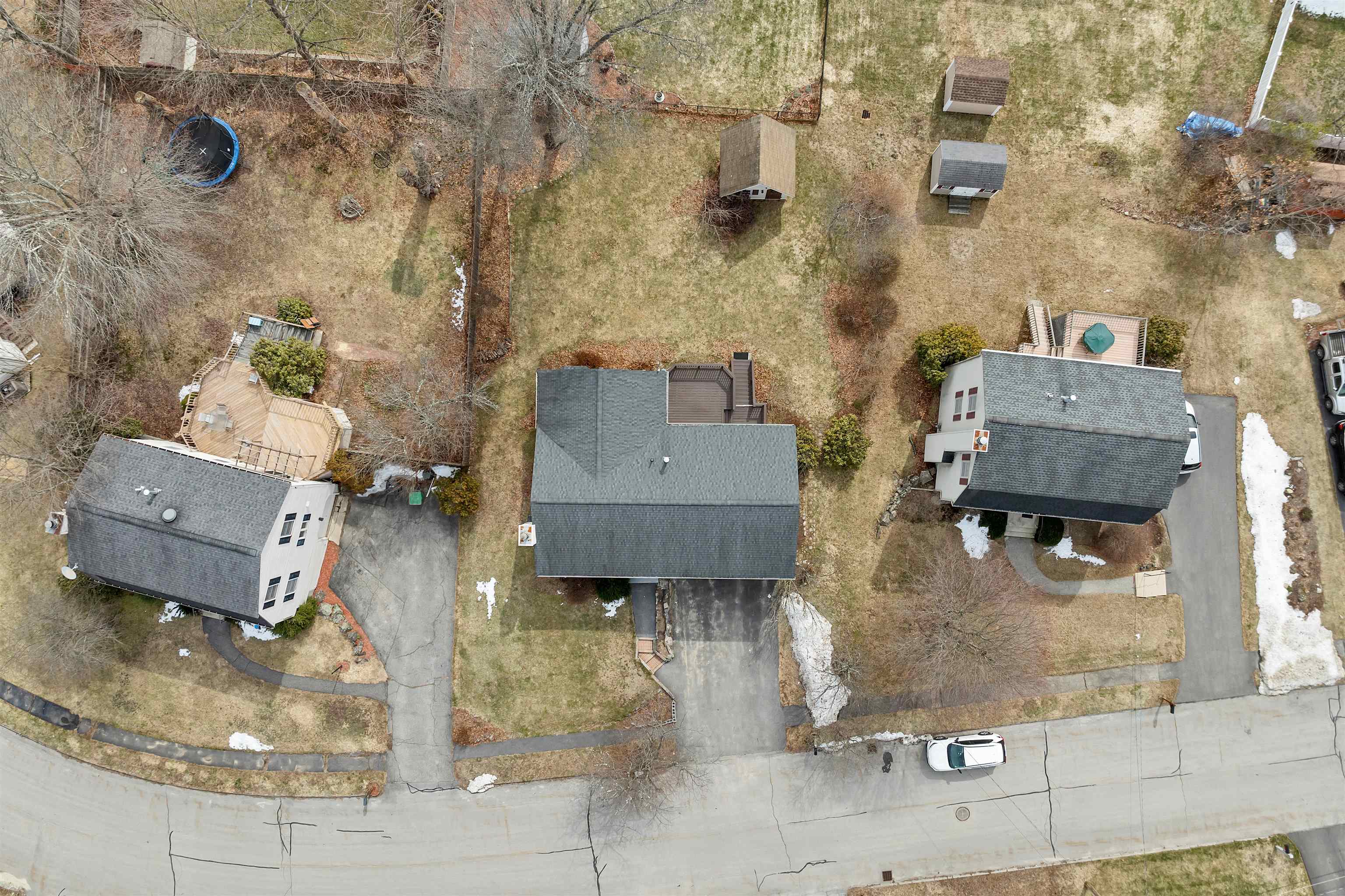 46 Brinton Dr, Nashua, NH 03064