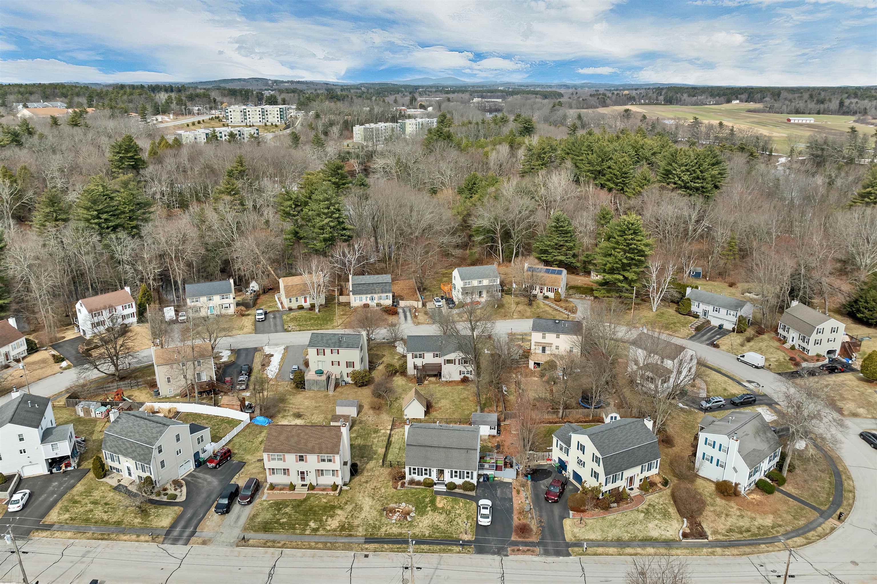 46 Brinton Dr, Nashua, NH 03064