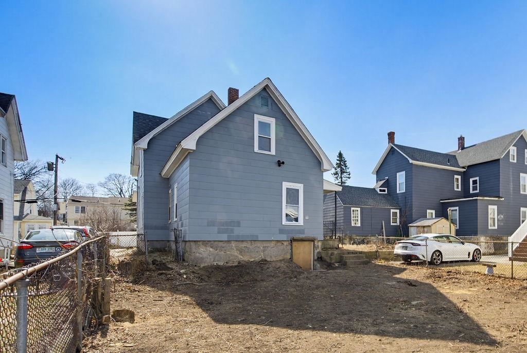 10 Hayes Ave, Manchester, NH 03103