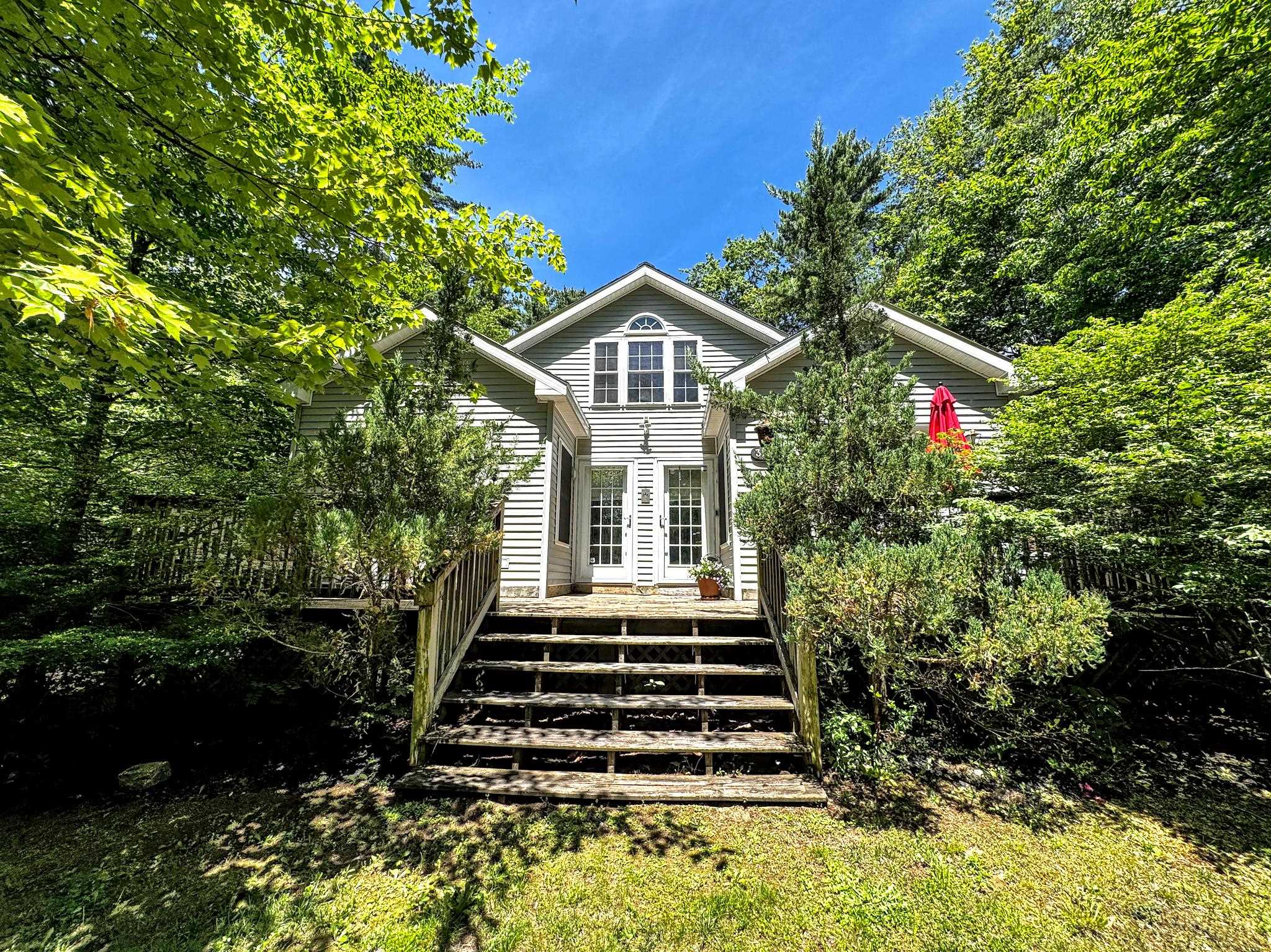 Arlington VT&nbsp;Home for sale $$415,000 $226 per sq.ft.