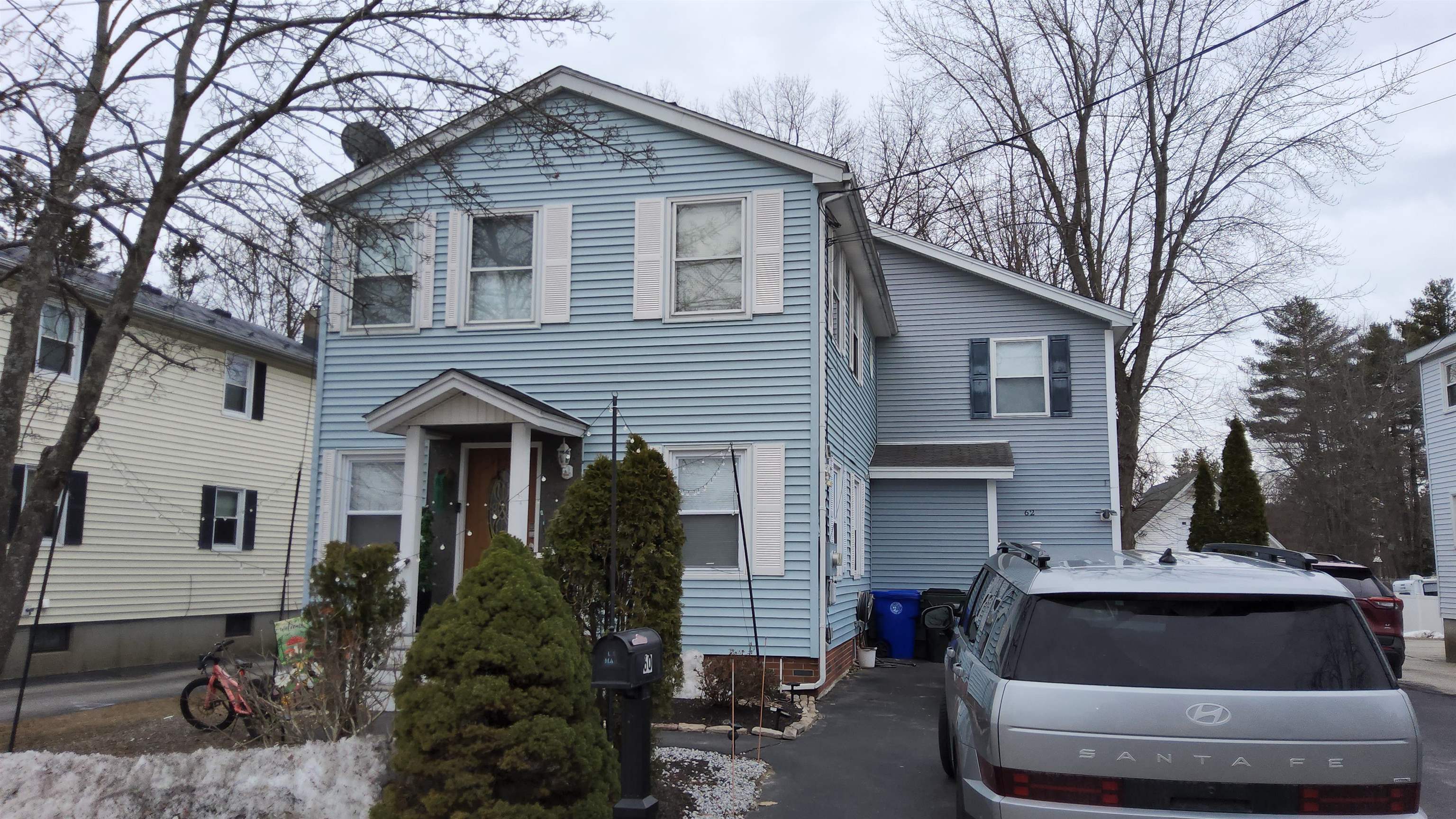 60 Mcquesten St, Manchester, NH 03102