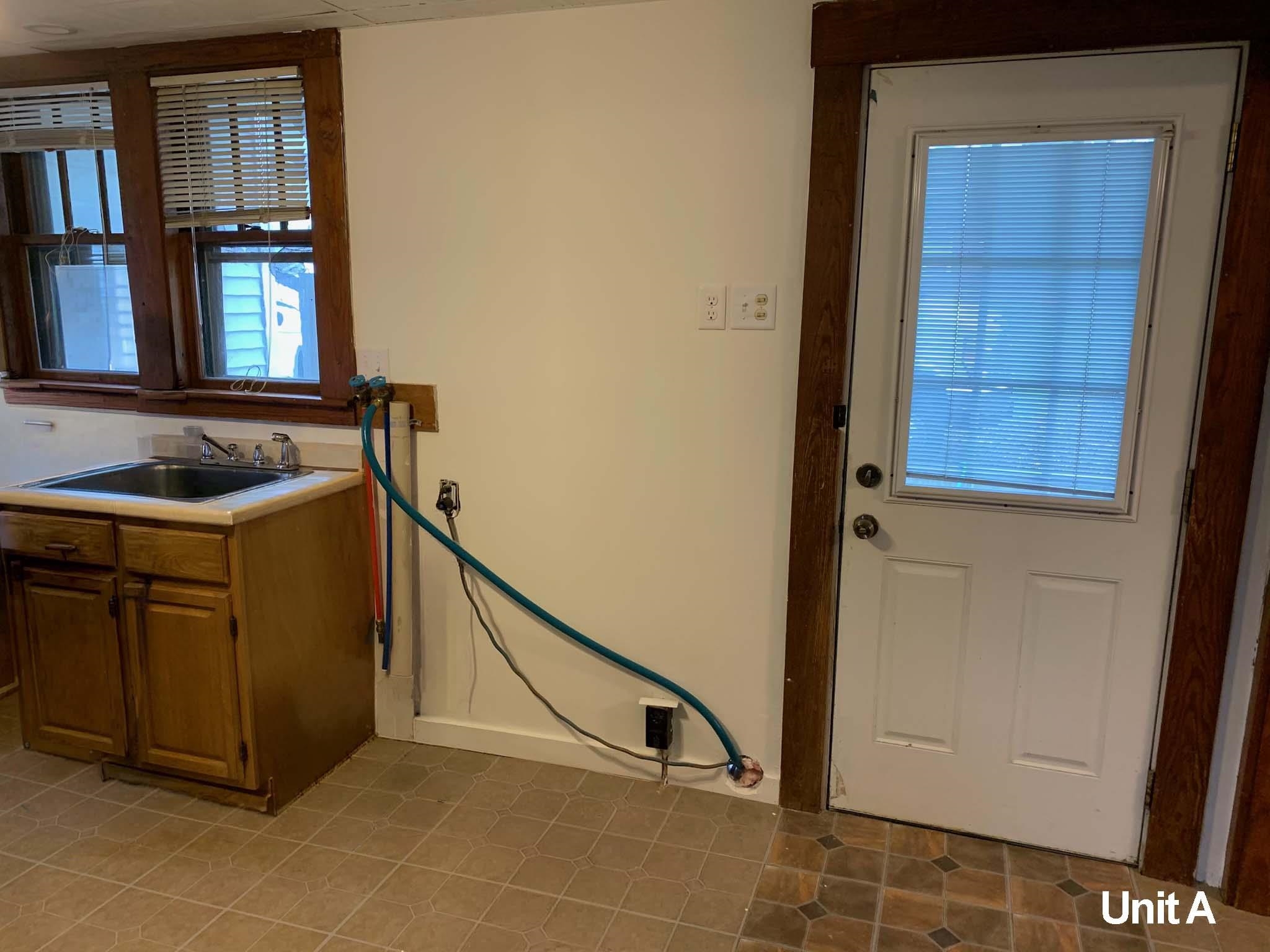 22 Ferry St, Allenstown, NH 03275-1622