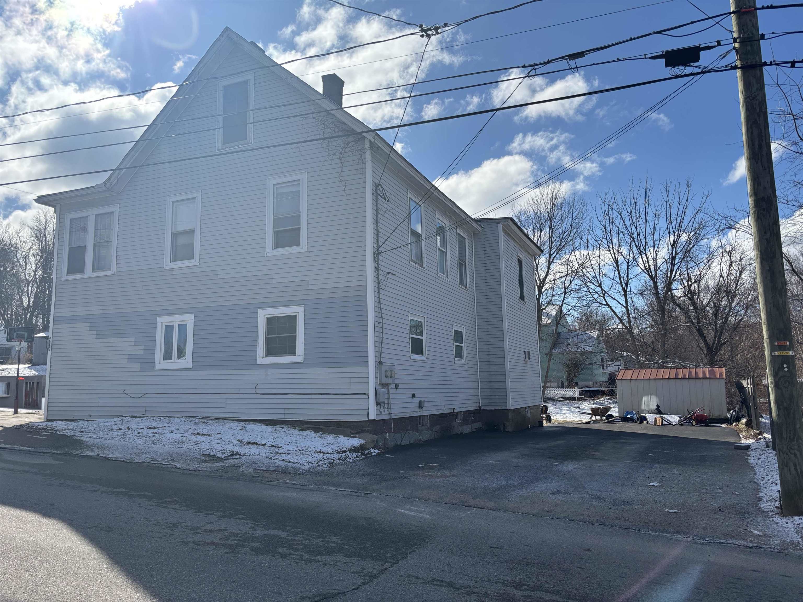 22 Ferry St, Allenstown, NH 03275-1622