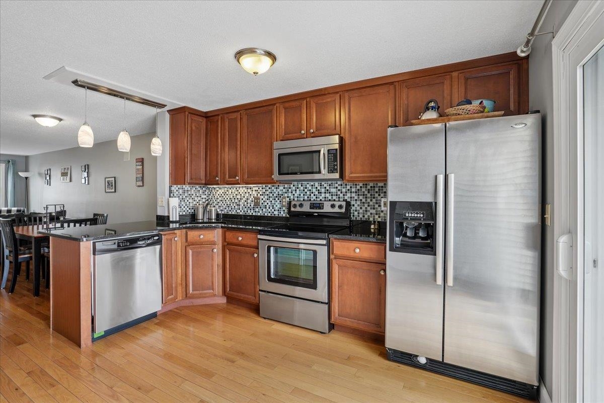 417 Fox Hollow Way, Manchester, NH 03104