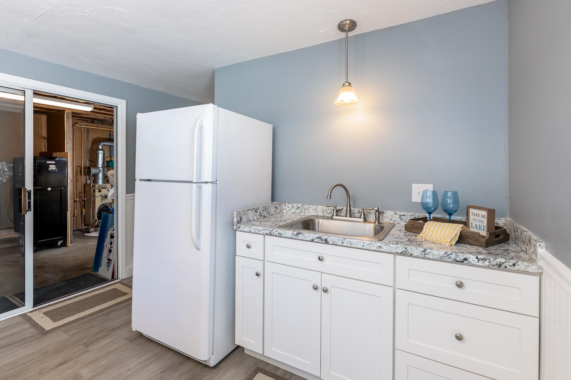 Apartment Kitchen