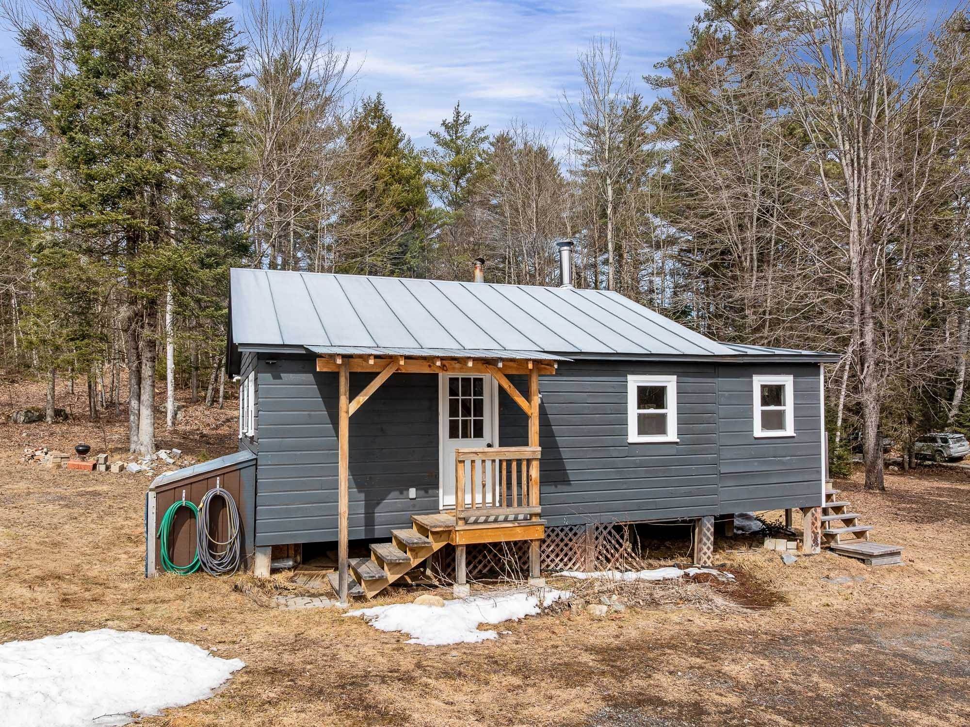 777 Tenney Pond Rd, Newbury, VT 05051