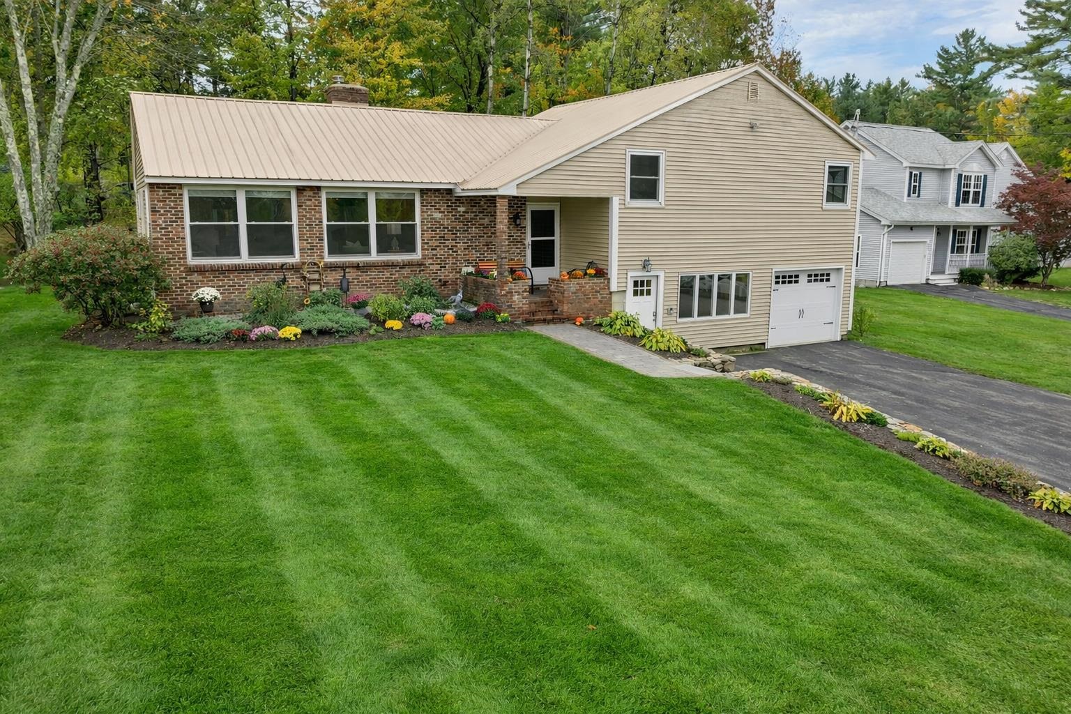 71 Annis Drive — photo 3