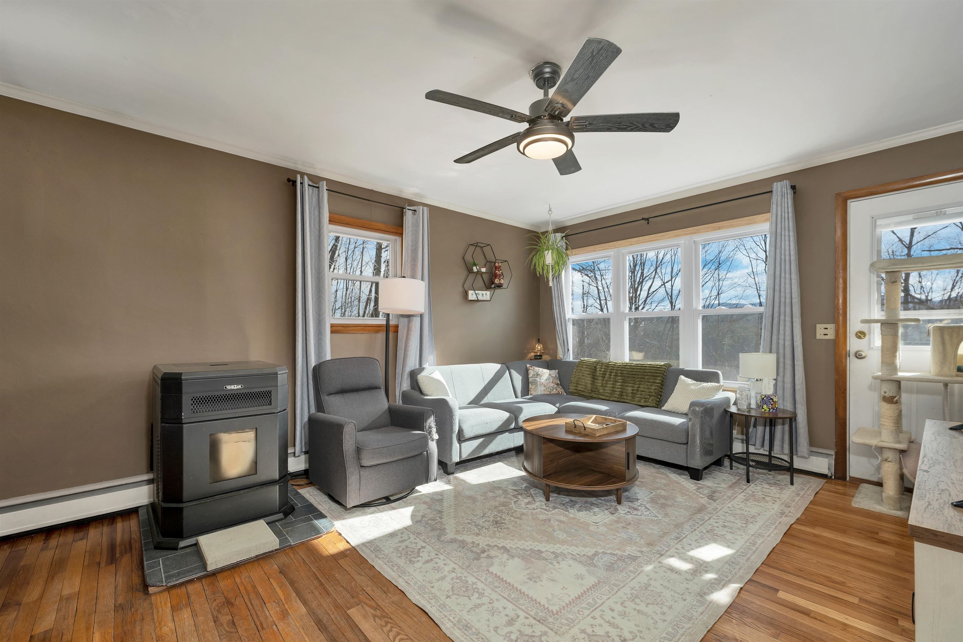 277 Sweden St, Berlin, NH 03570