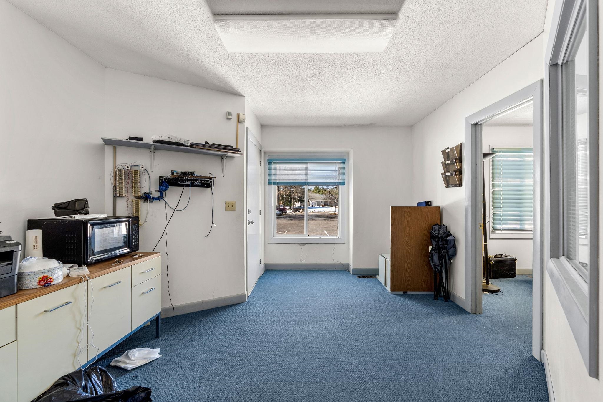 10 Northern Blvd, Amherst, NH 03031