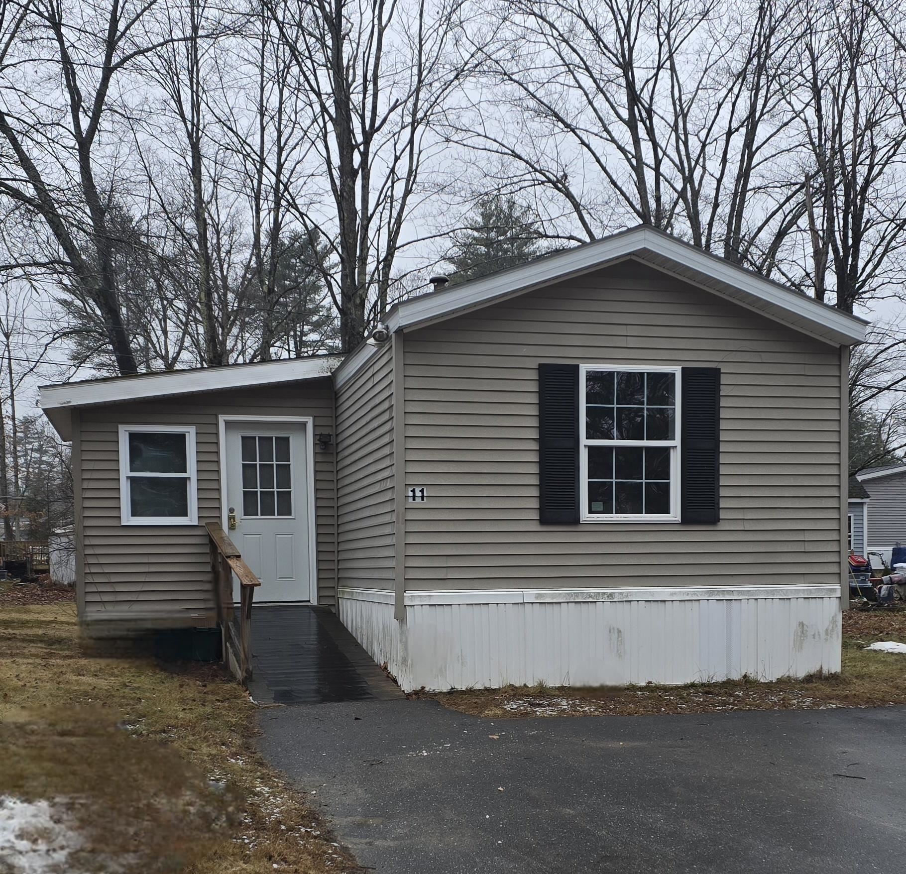 11 Boanza Dr, Concord, NH 03303