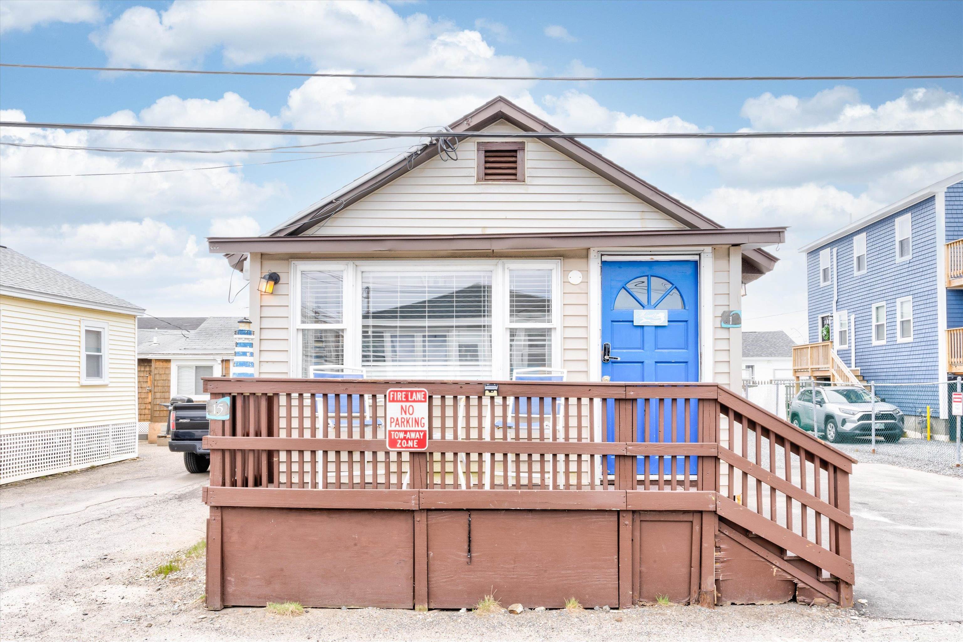 15 Riverview Ter, Hampton, NH 03842