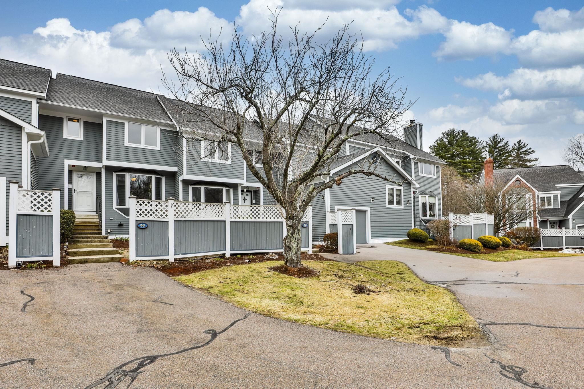 53 Hickory Ln, Windham, NH 03087