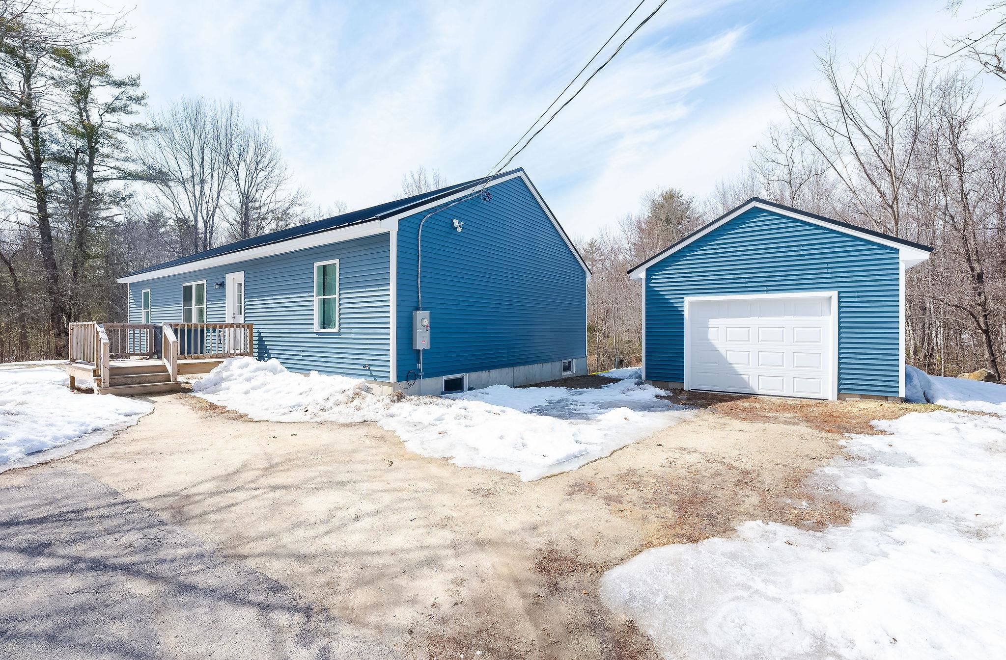 69 Hansonville Rd, Barrington, NH 03825