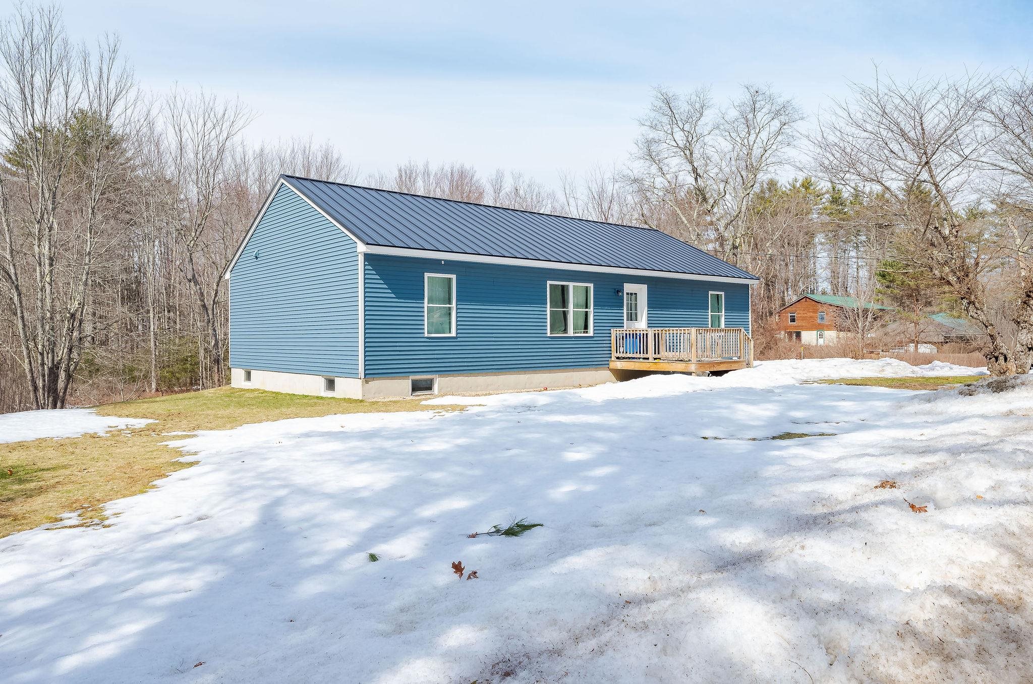 69 Hansonville Rd, Barrington, NH 03825