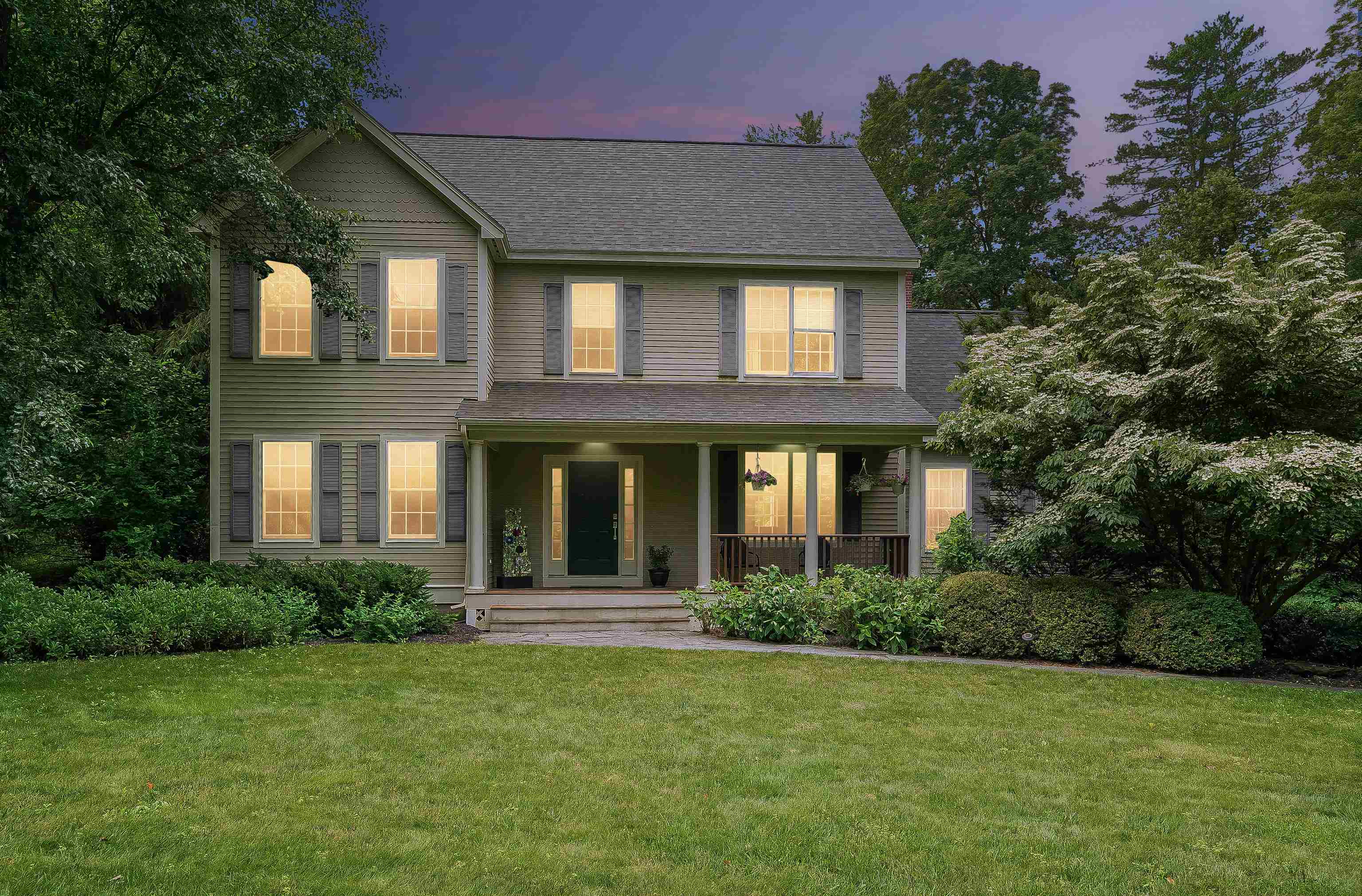 221 Piscassic Rd, Newfields, NH 03856