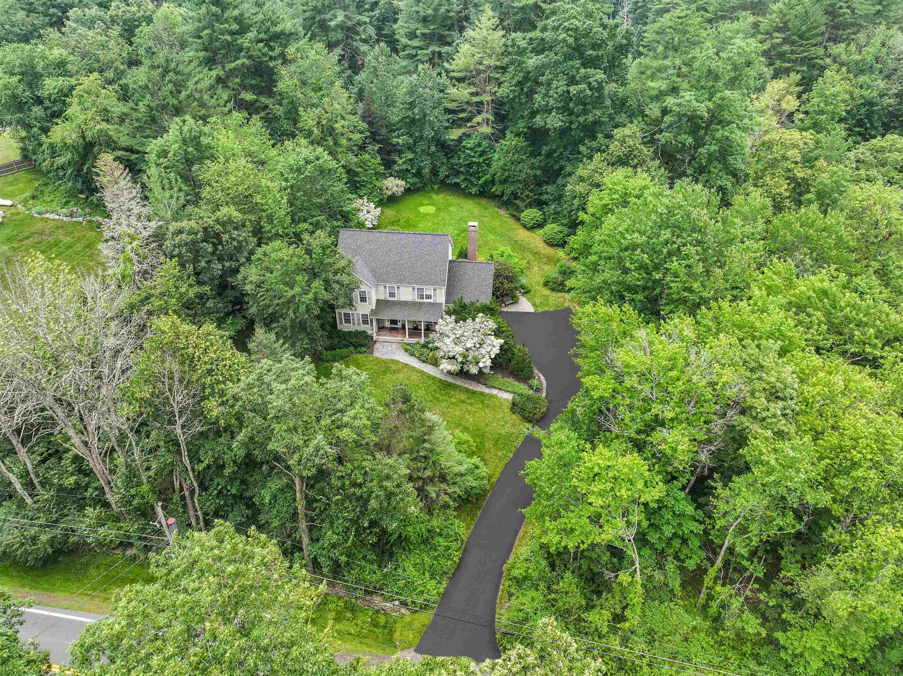 221 Piscassic Rd, Newfields, NH 03856