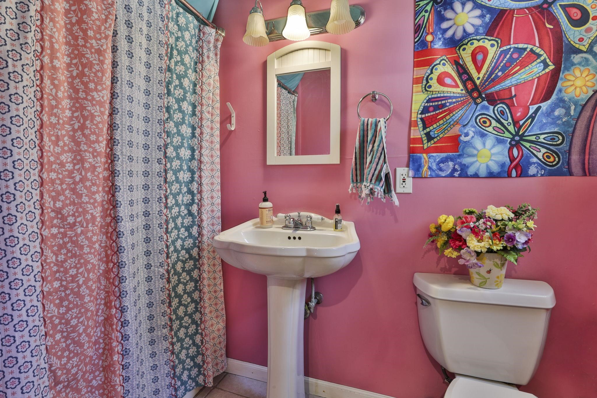 102 Bypass 28 Route, Derry, NH 03038