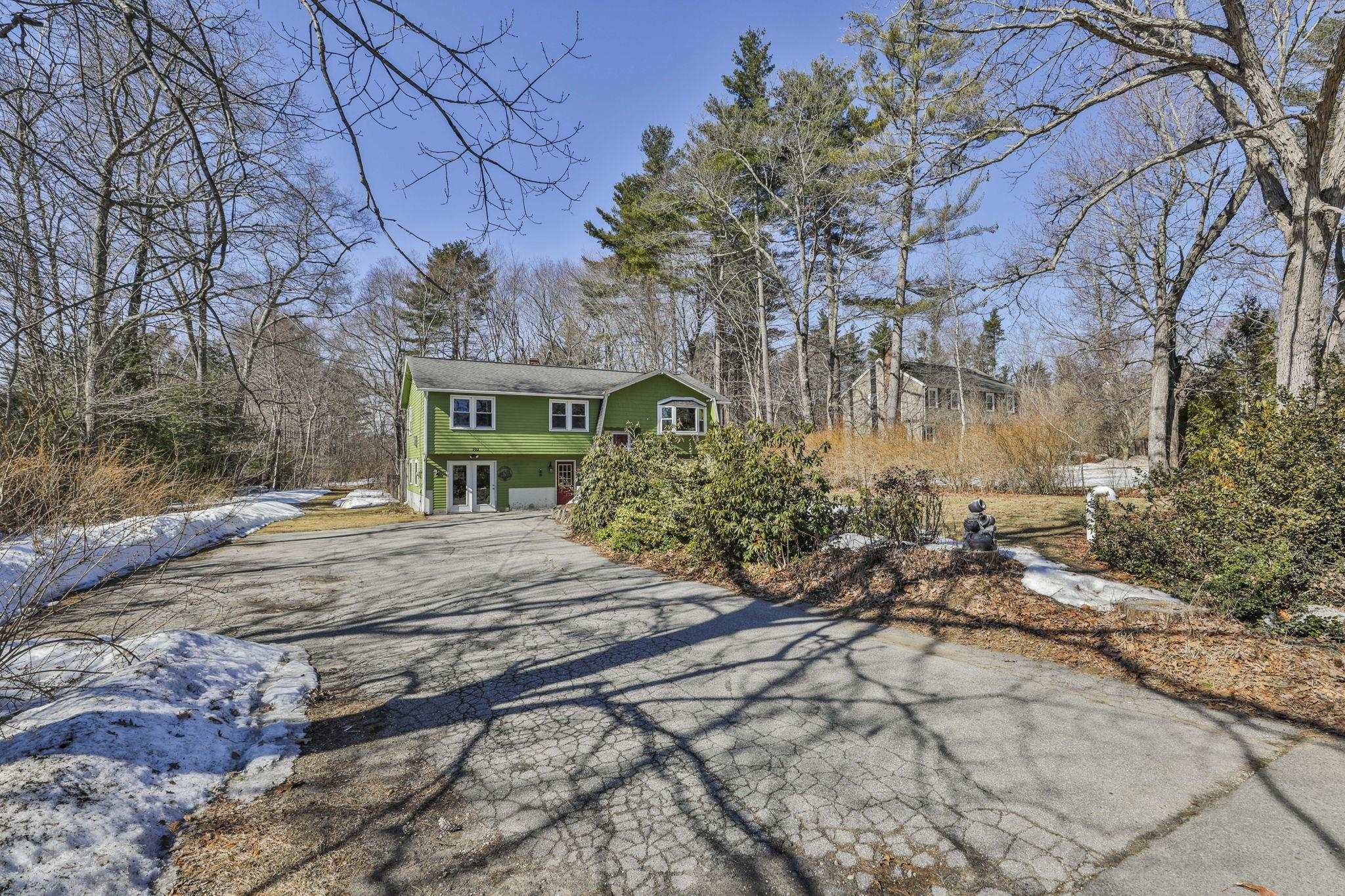 102 Bypass 28 Route, Derry, NH 03038