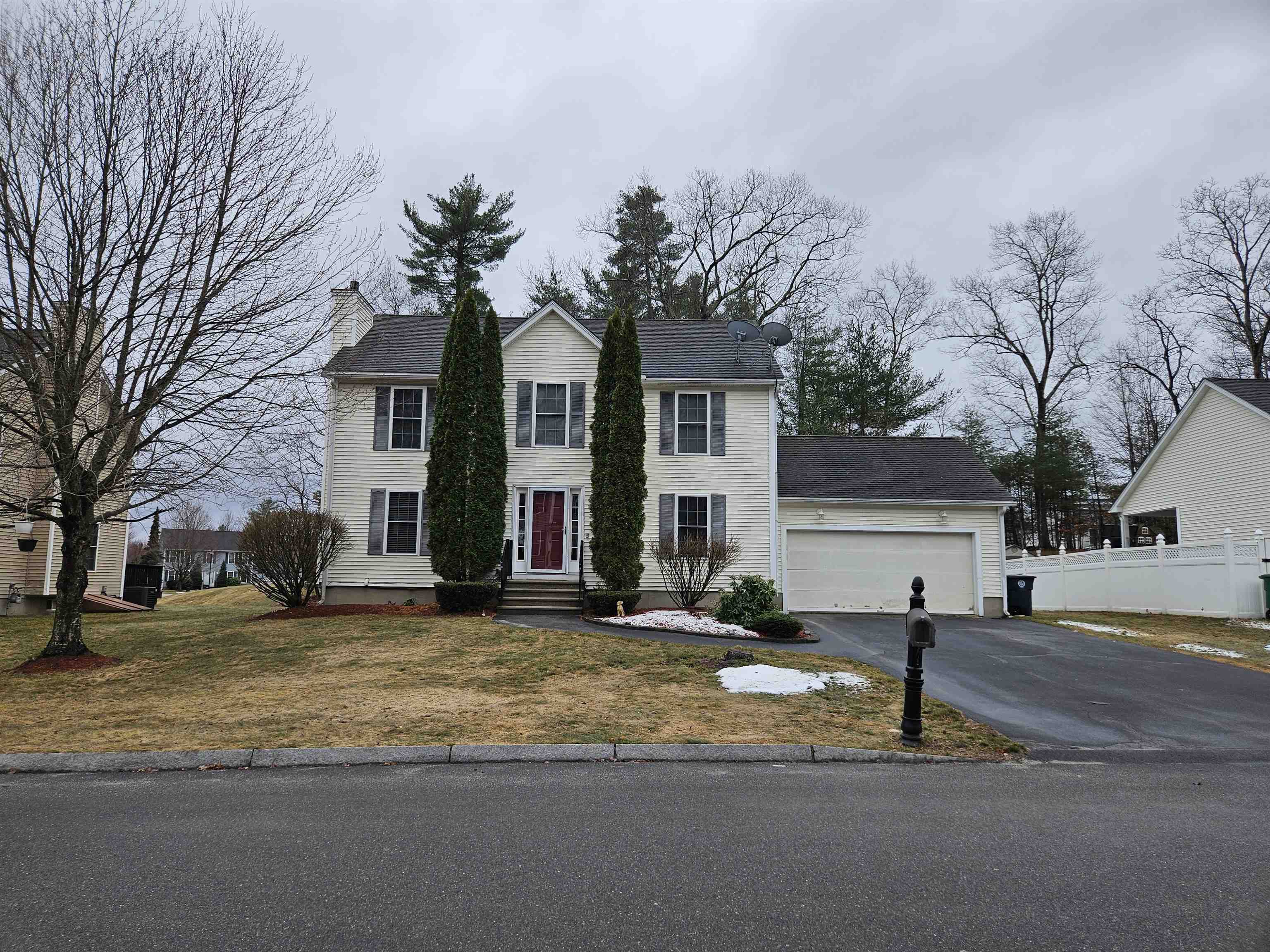 Photo of 9 Hibiscus Way Nashua NH 03062