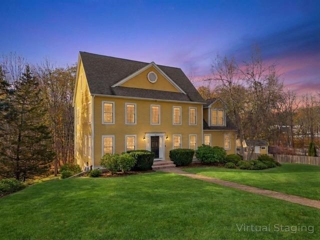 12 Runaway Rd, Newfields, NH 03856