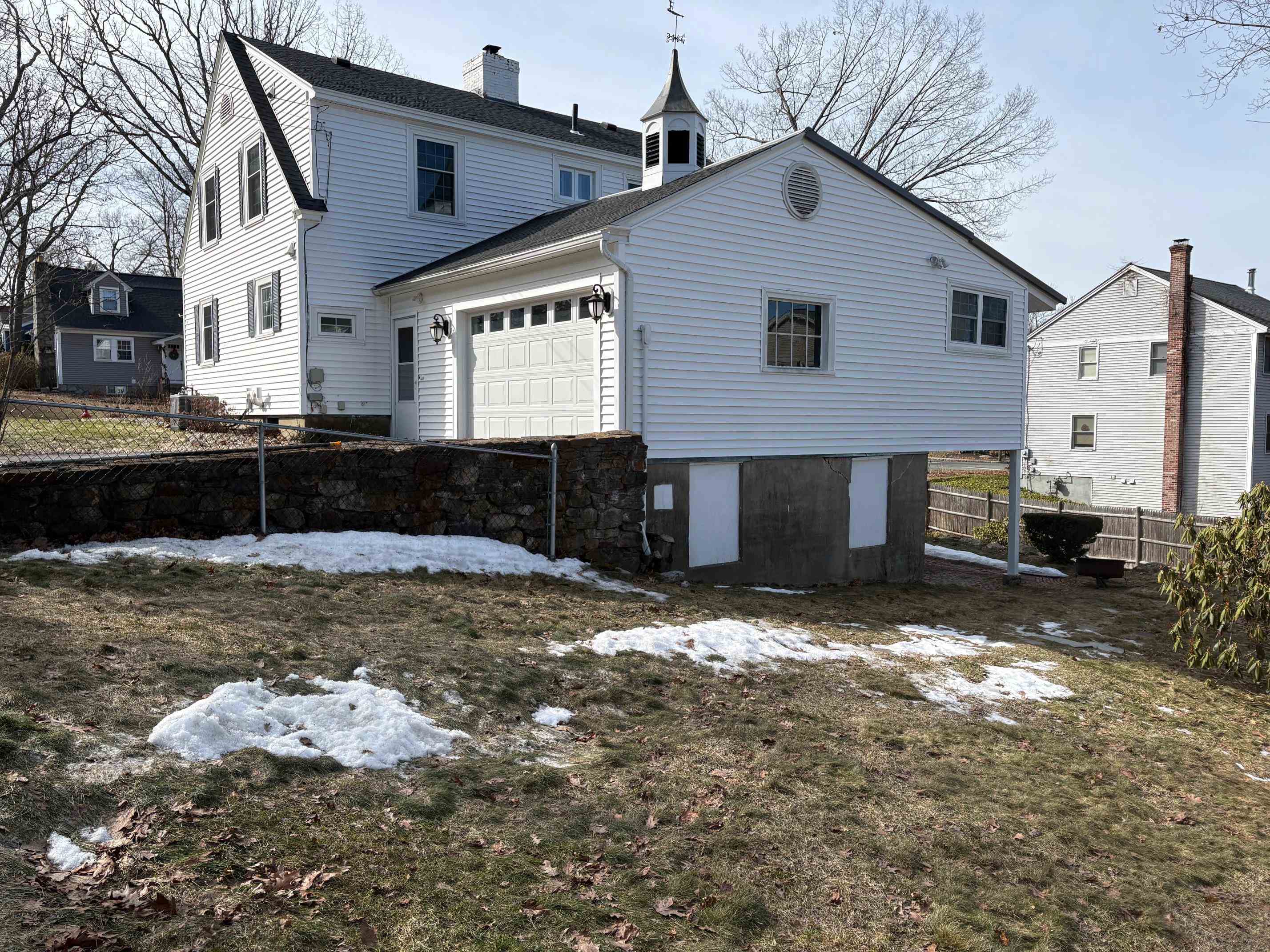 226 North St, Manchester, NH 03104