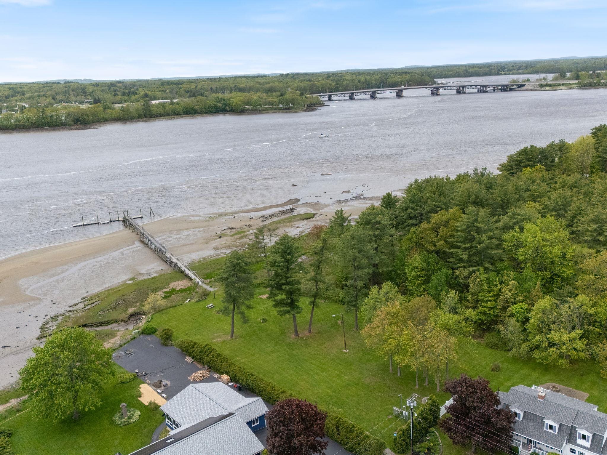 19 Bayberry Dr, Eliot, ME 03903