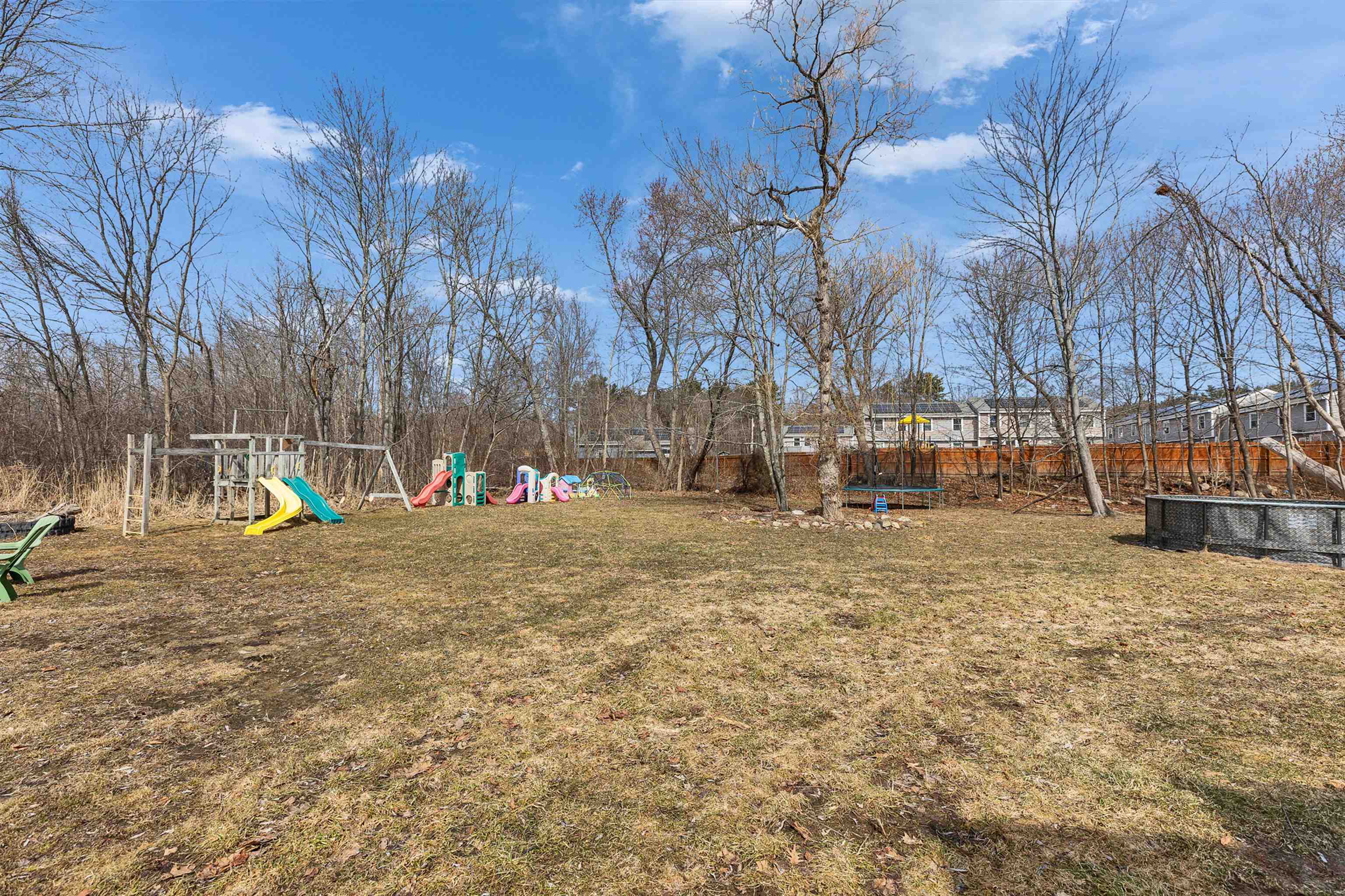 19 Spruce St, Keene, NH 03431