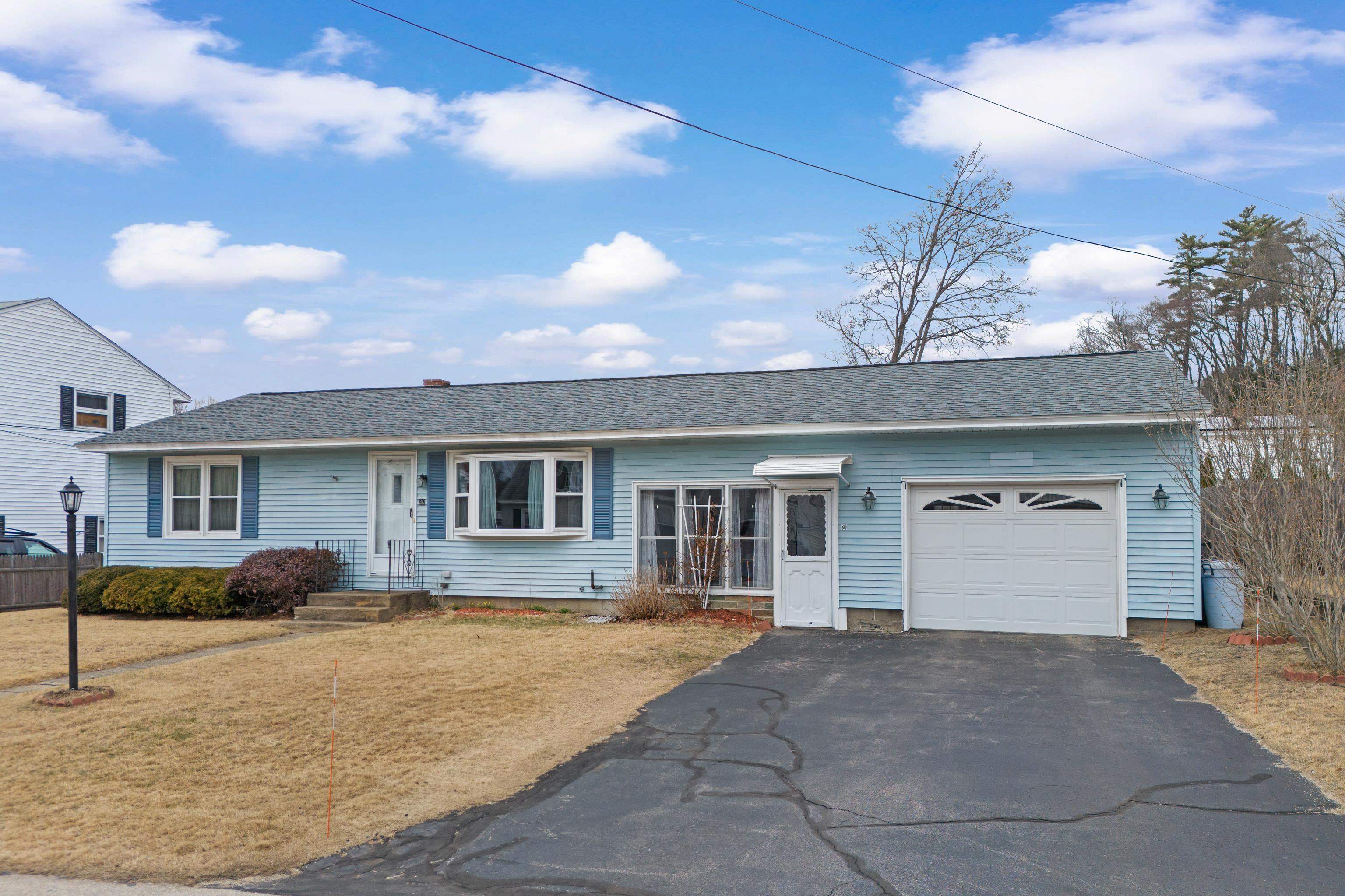 30 Cliff St, Manchester, NH 03103