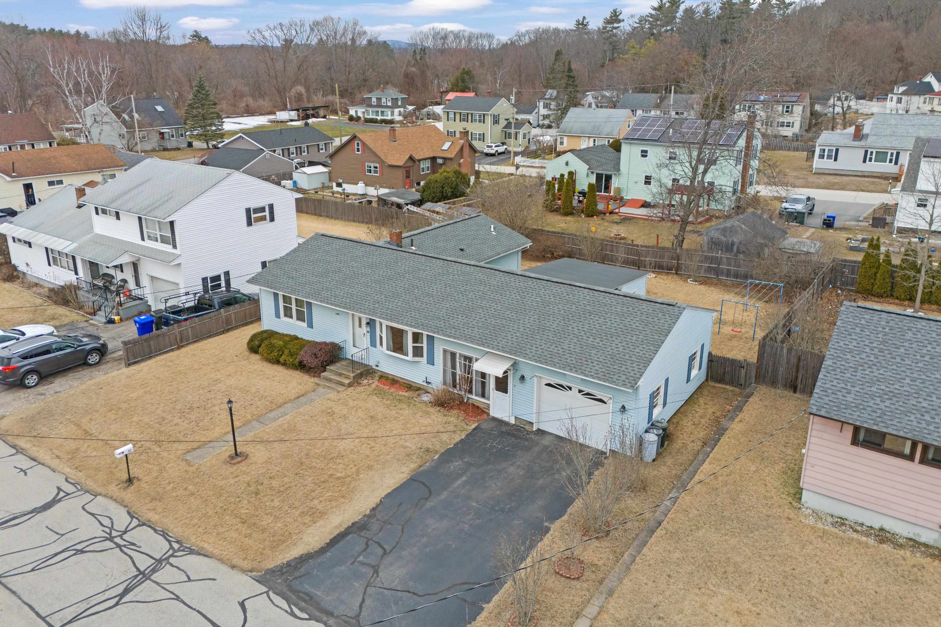 30 Cliff St, Manchester, NH 03103